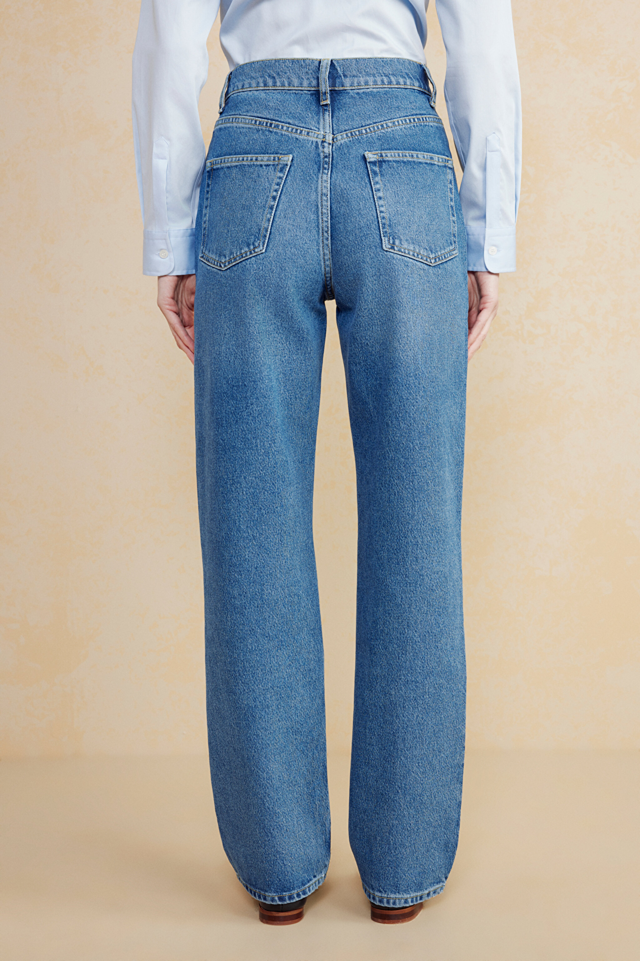 Metal Toka Detaylı Straight Fit Denim Pantolon - Mavi (görsel 4)