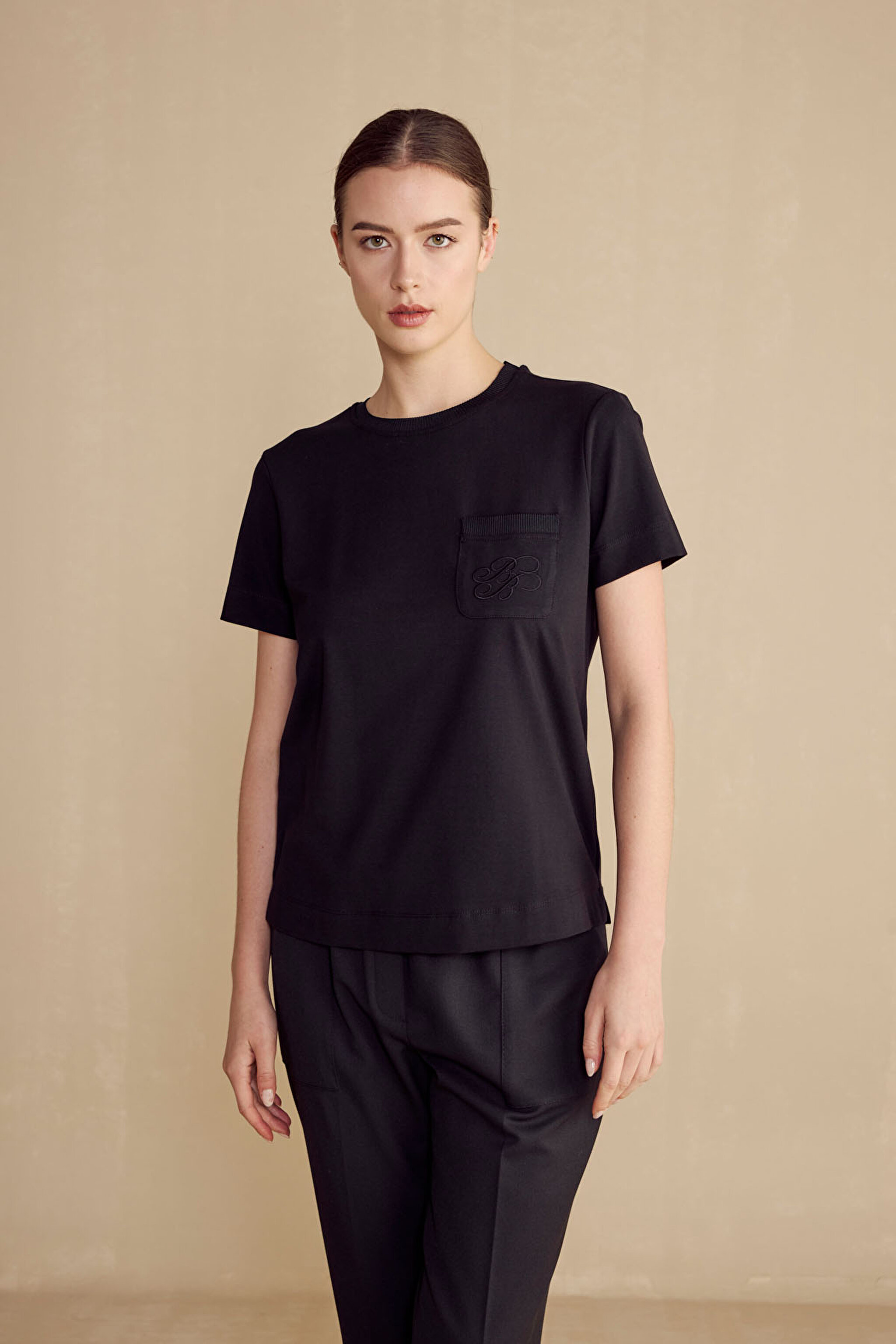 Logo Nakışlı Kadın T-Shirt - Siyah