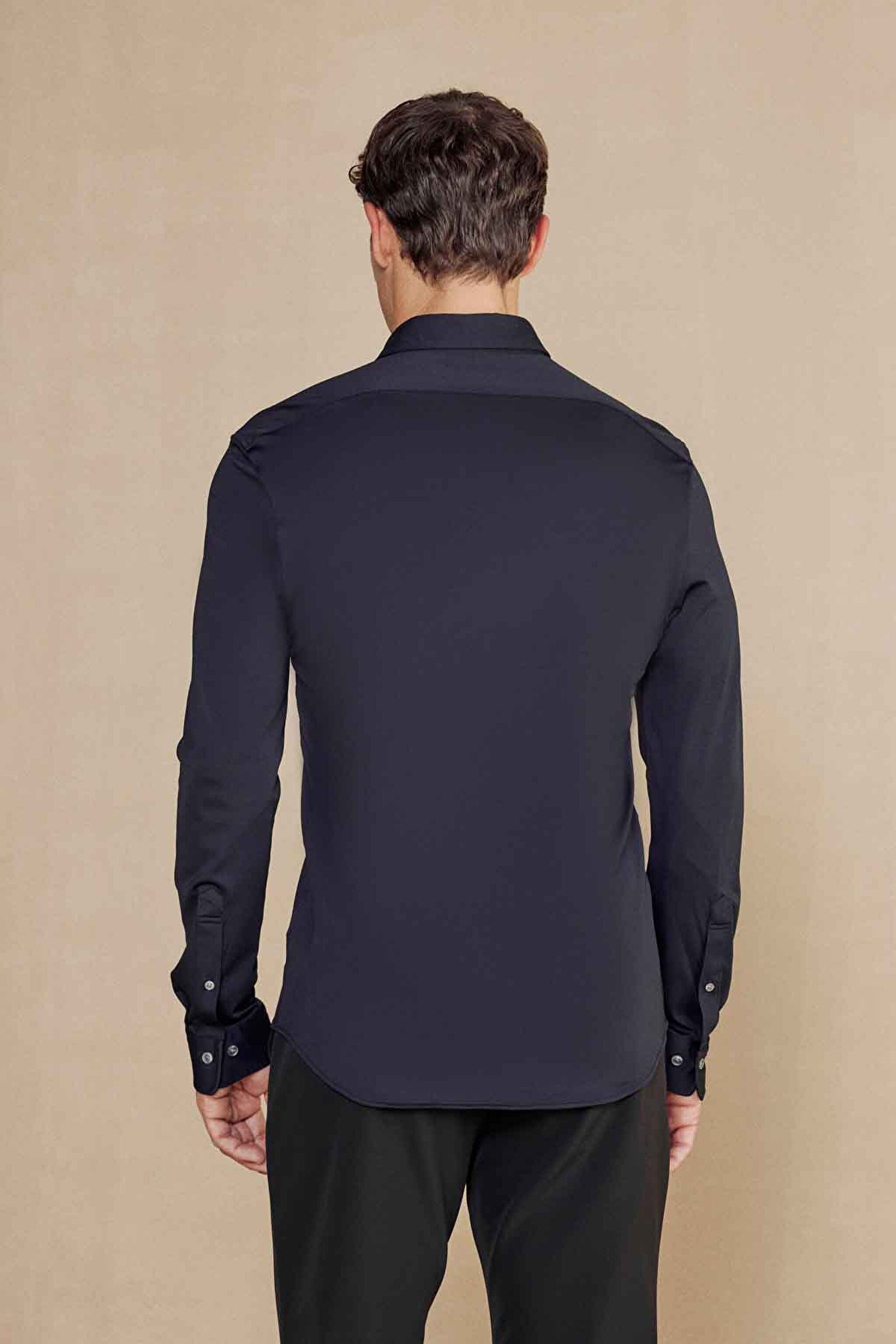 Slim Fit Klasik Yaka Performans Gömlek - Siyah (görsel 5)