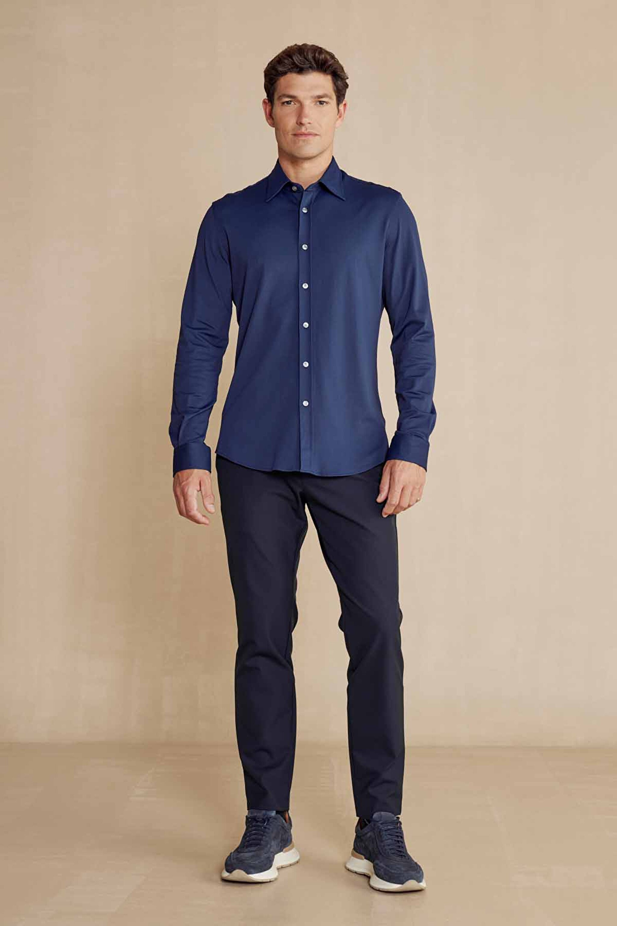 Slim Fit Klasik Yaka Performans Gömlek - Lacivert (görsel 3)