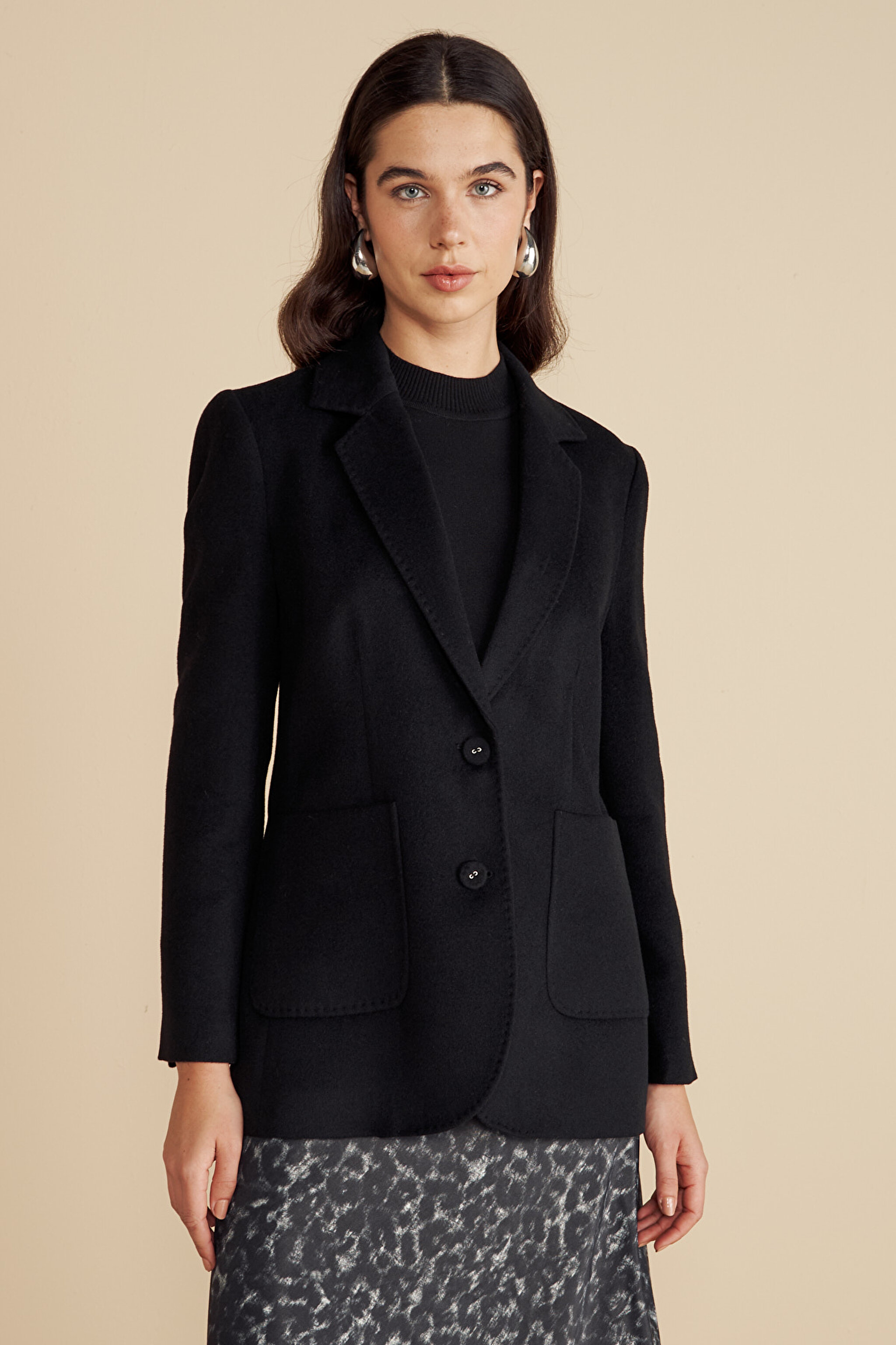 Kaşmir Karışımlı Mono Kapama Puntolu Blazer - Siyah