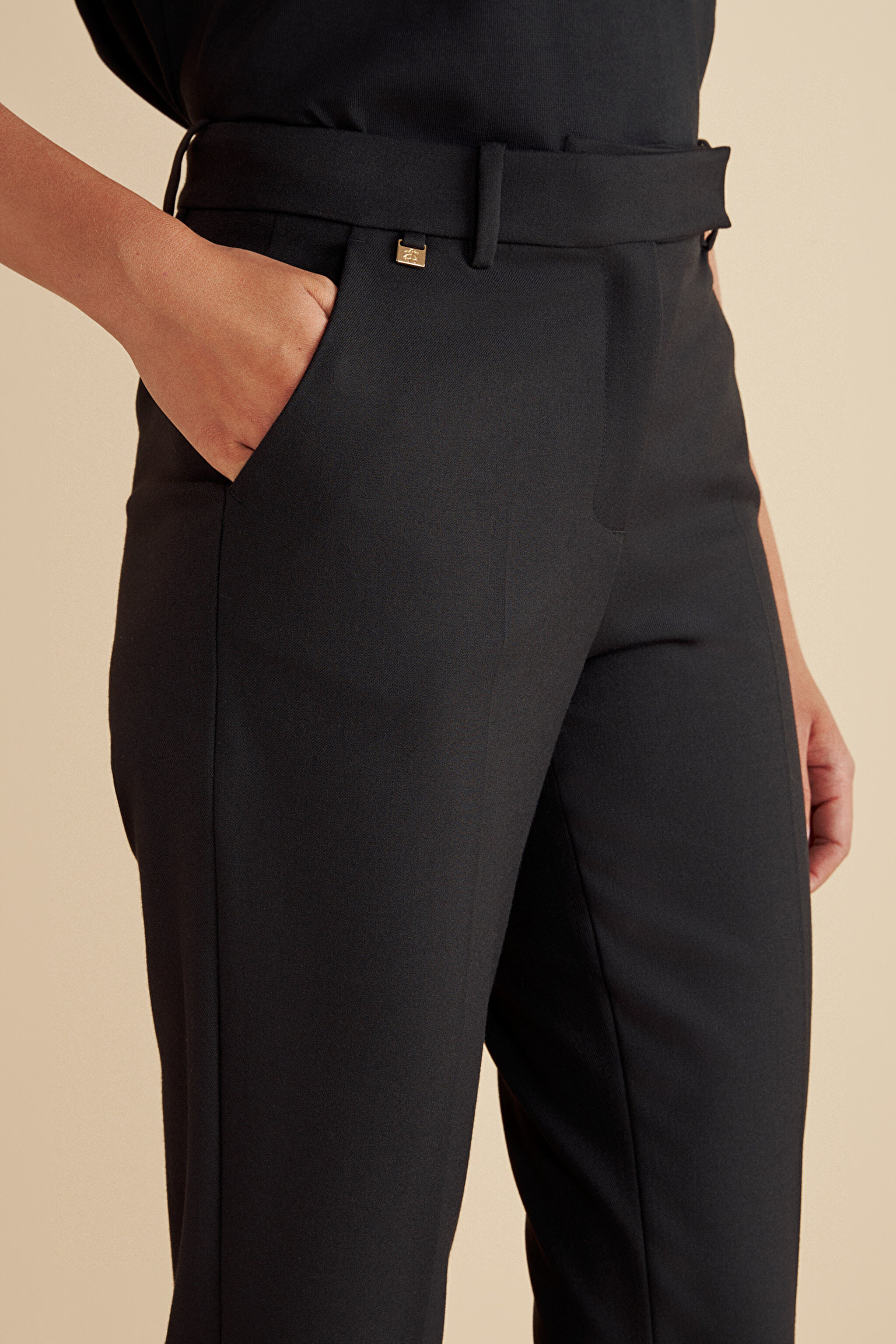 Regular Fit Pileli Basic Pantolon - Siyah (görsel 6)