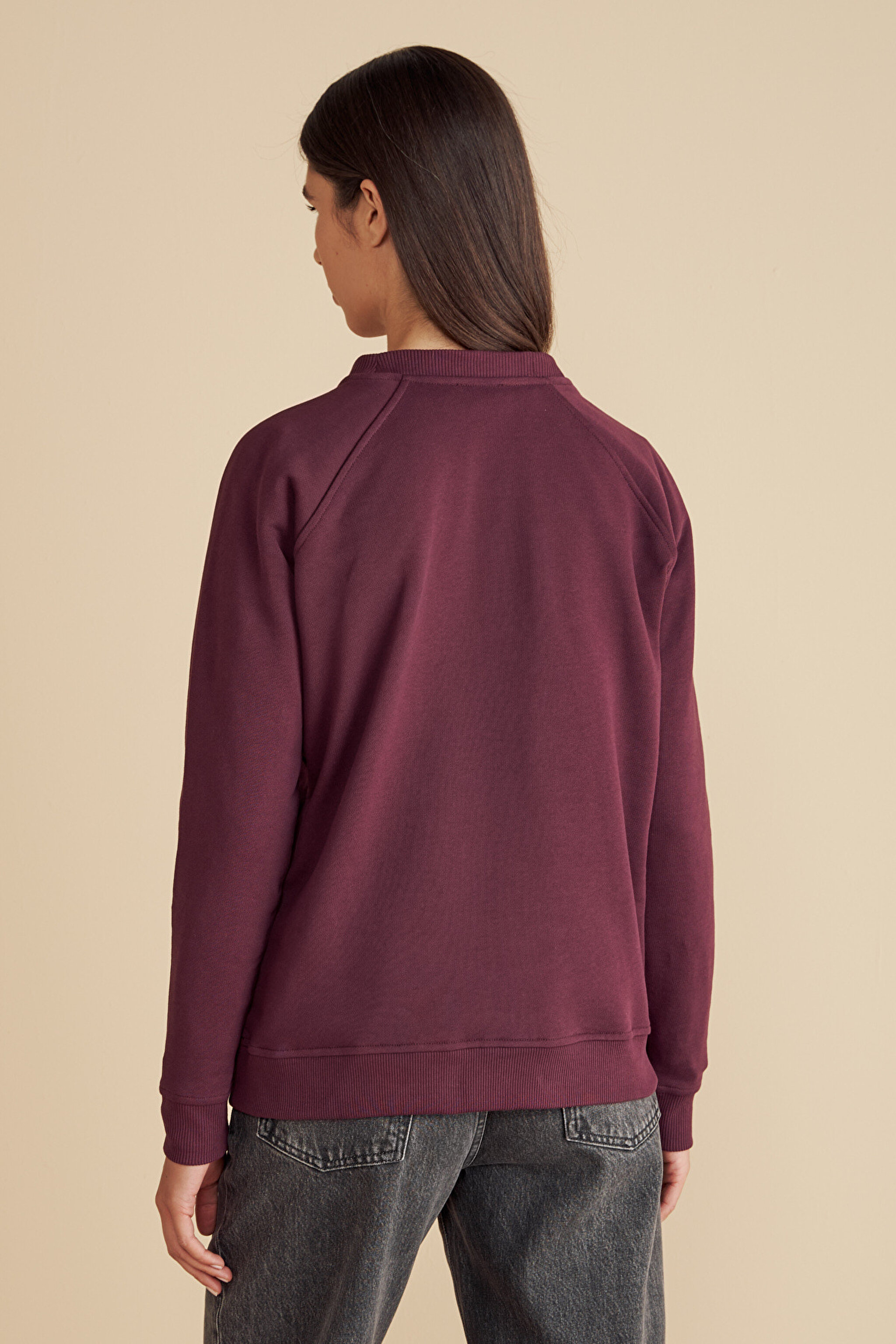 %100 Pamuk  Bisiklet Yaka Önü BB Nakışlı Sweatshirt - Bordo (görsel 6)