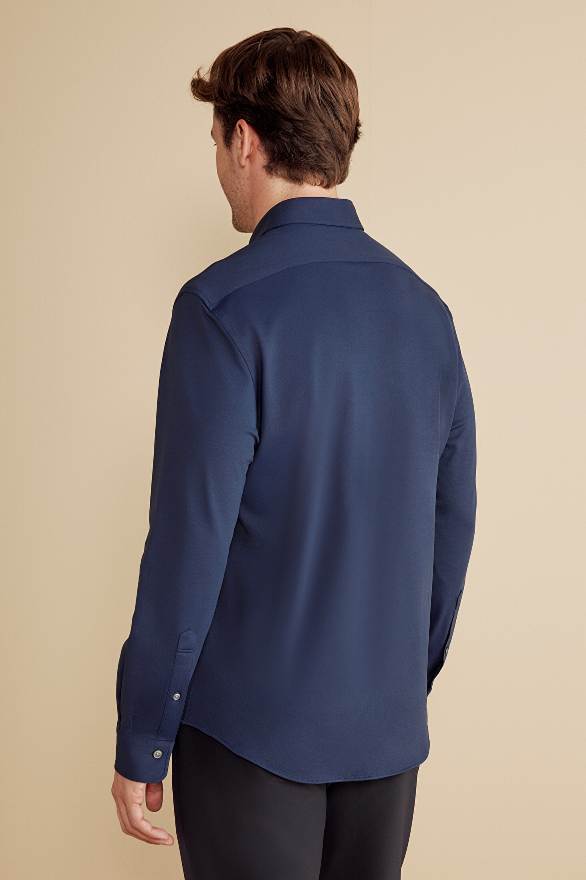 Klasik Yaka Slim Fit Performans Gömlek - Lacivert (görsel 5)