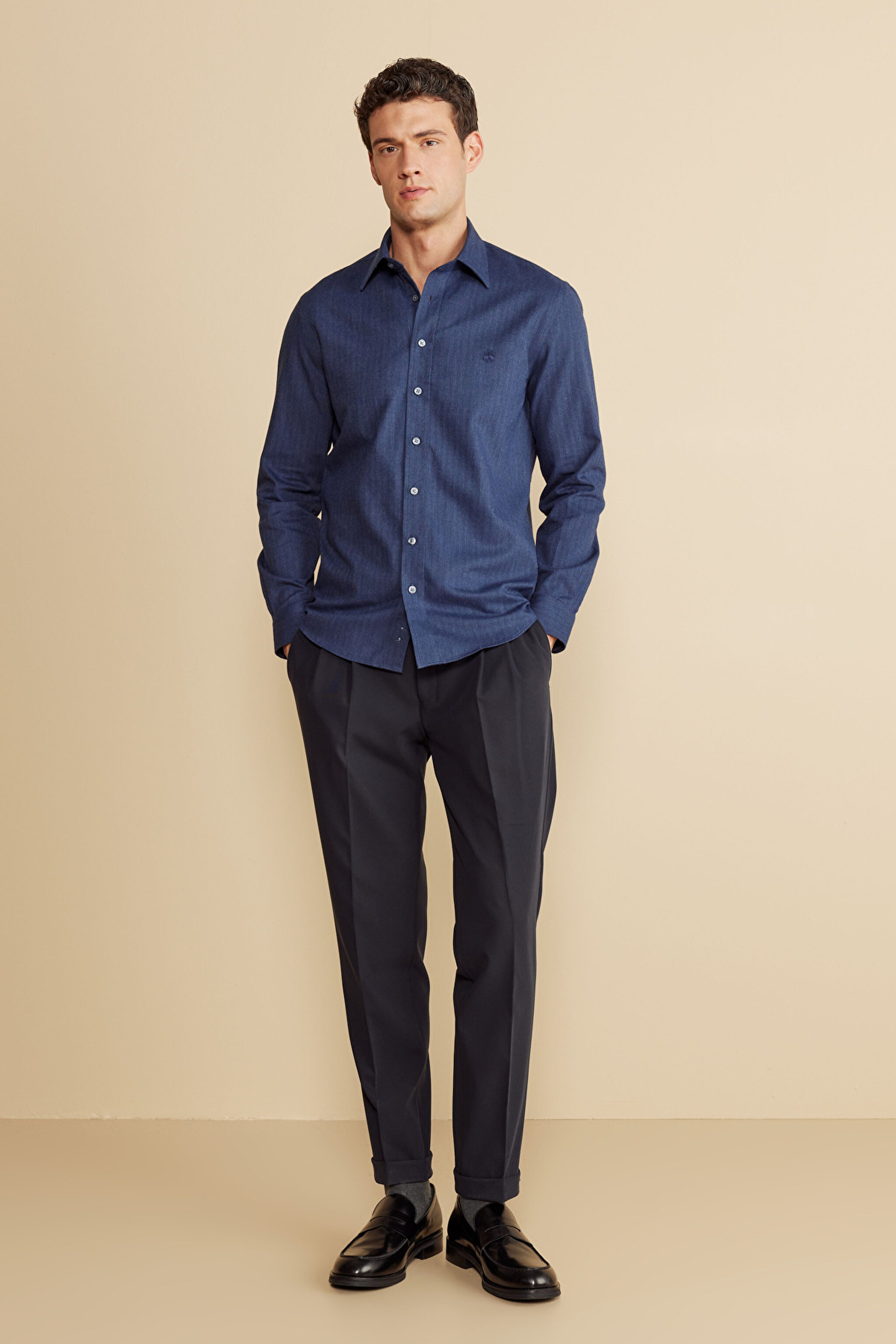 %100  Pamuk Klasik Yaka Slim Fit Balıksırtı Desenli Flannel Gömlek - Lacivert (görsel 3)