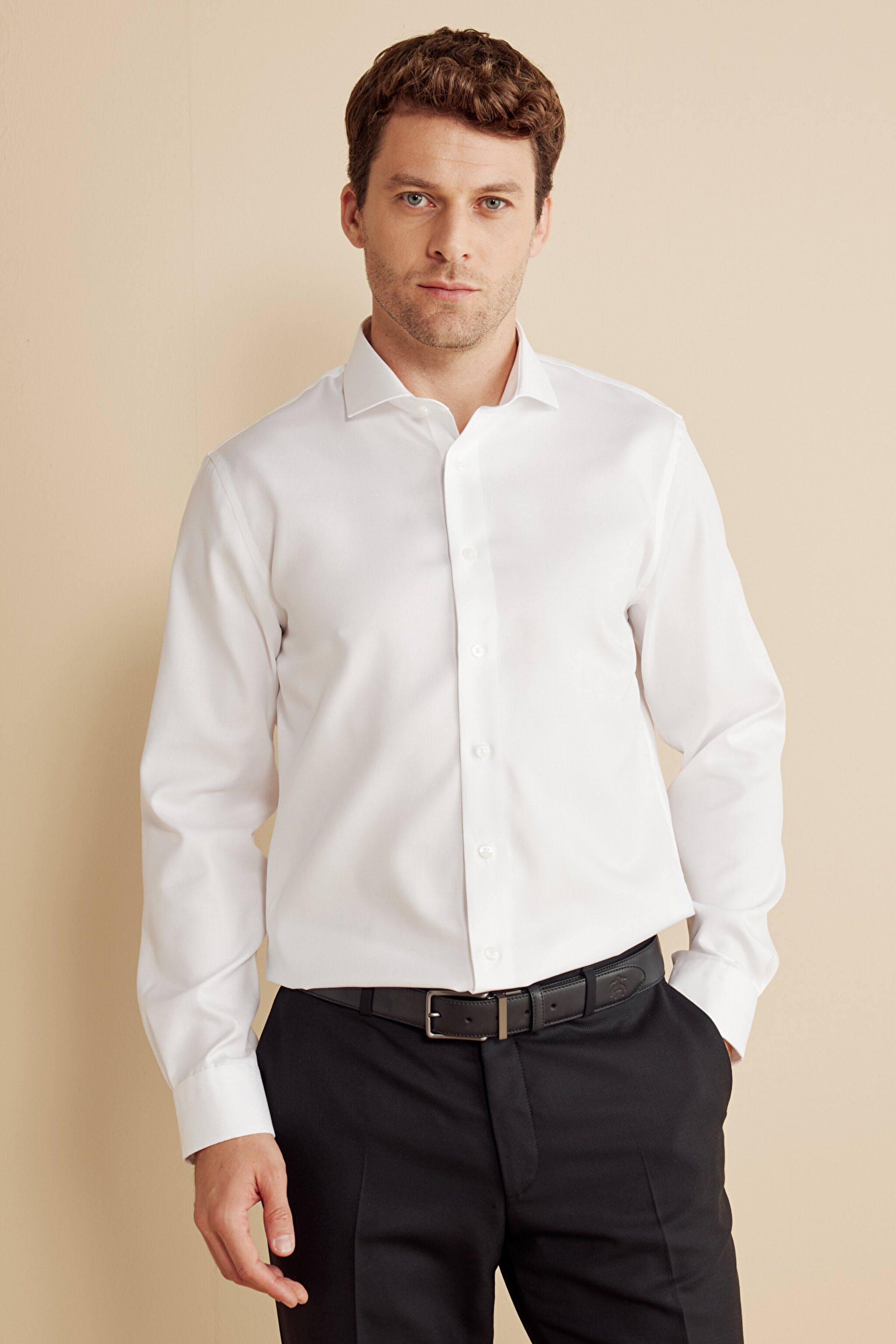 %100 Pamuk  İtalyan Yaka Slim Fit Armürlü Oxford Doku Non Iron Gömlek - Beyaz