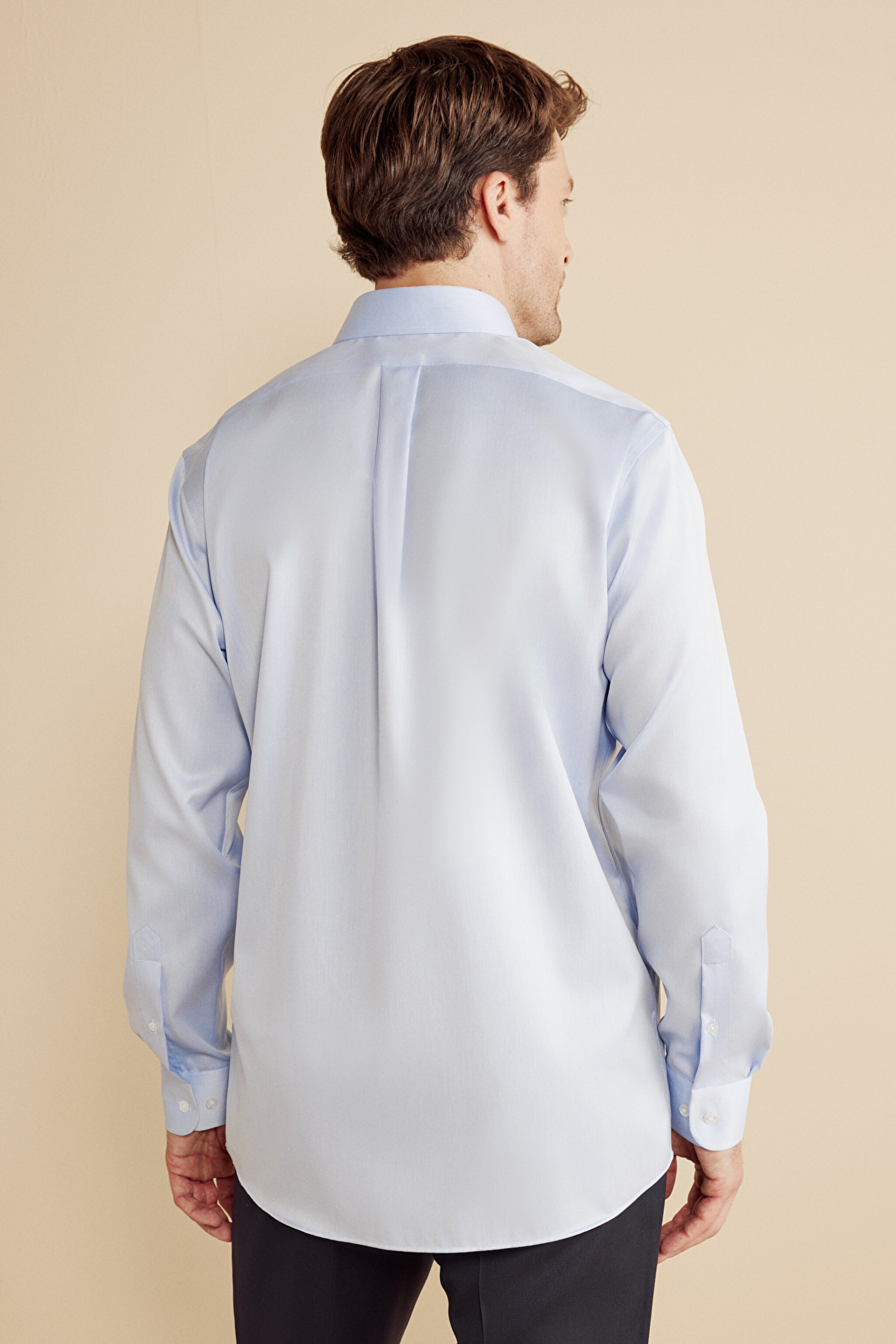 %100 Pamuk  Klasik Yaka Regular Fit Gabardin Doku Non Iron Gömlek - Mavi (görsel 5)