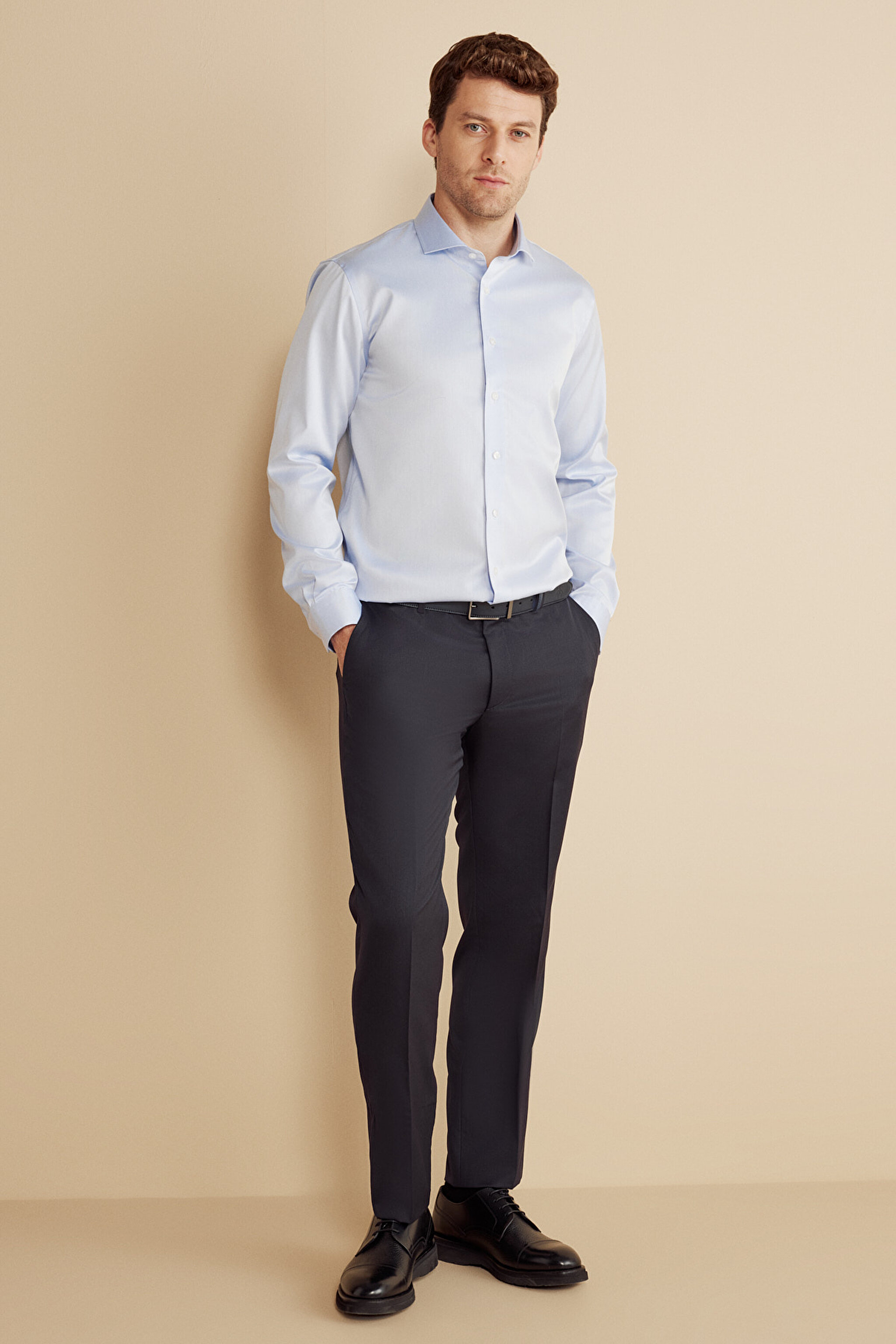%100 Pamuk  İtalyan Yaka Slim Fit Gabardin Doku Non Iron Gömlek - Mavi (görsel 3)