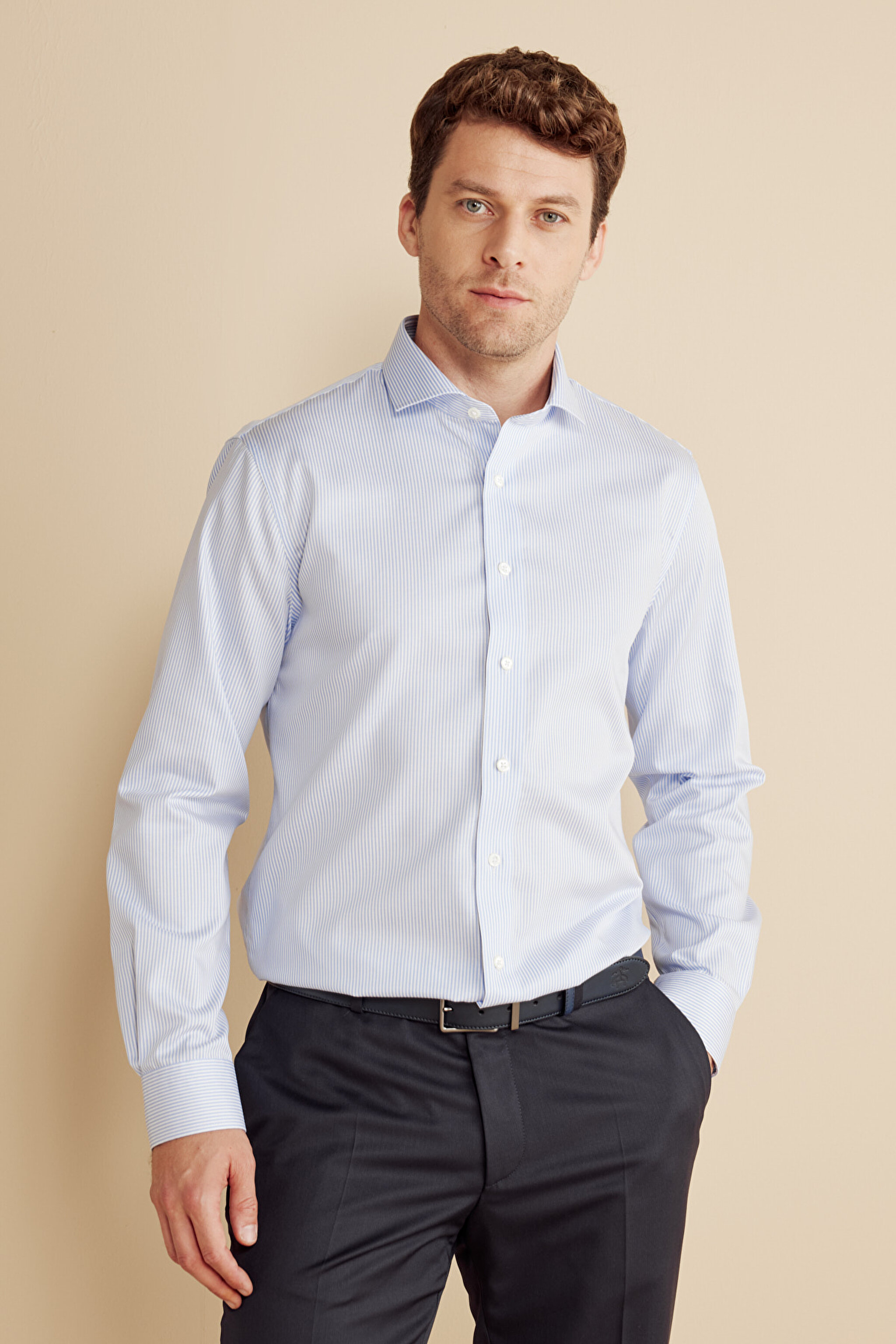 %100 Pamuk  İtalyan Yaka Slim Fit Çizgili Non Iron Gömlek - Mavi-Beyaz (görsel 2)