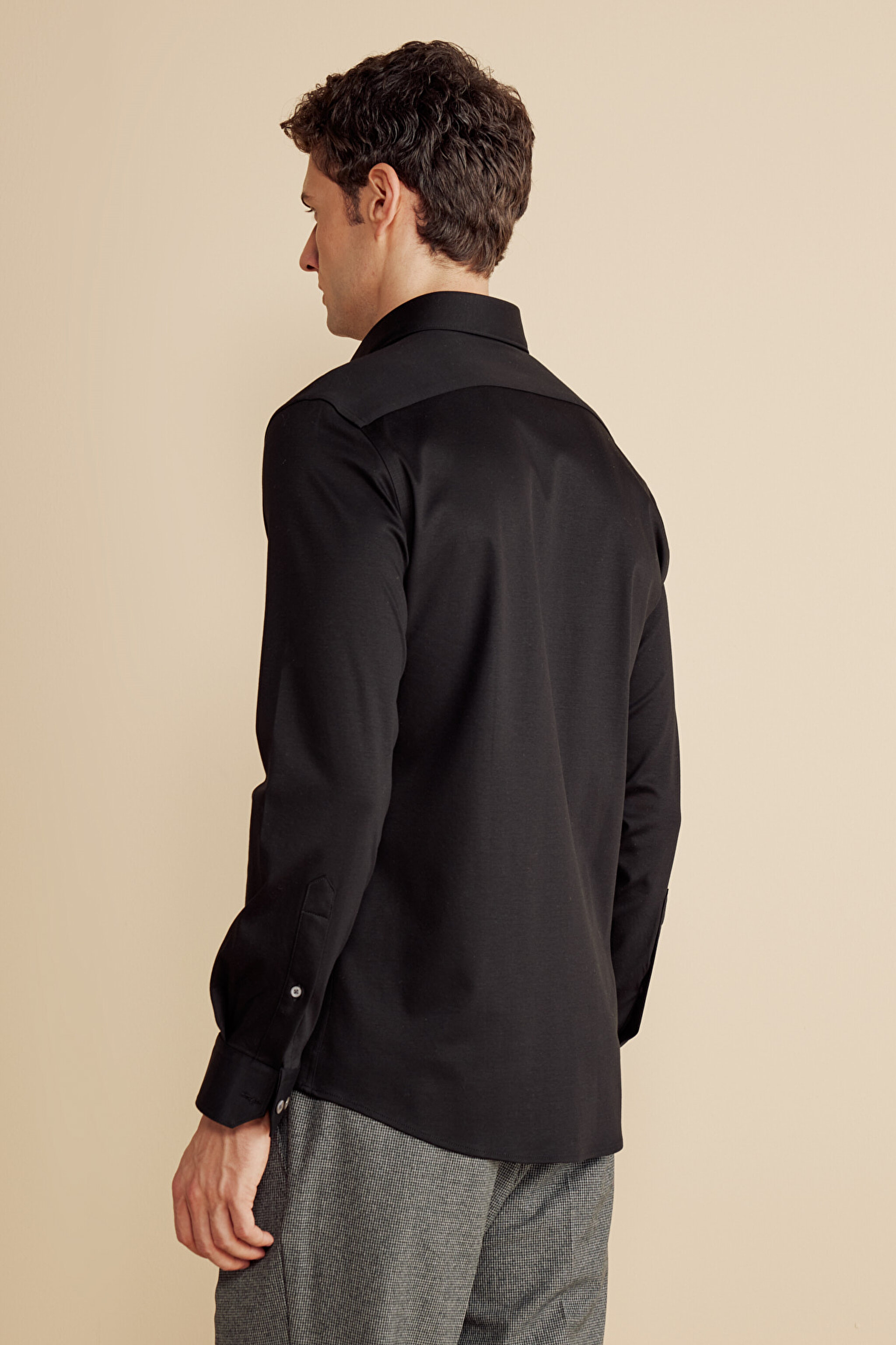 %100  Pamuk  İtalyan Yaka Slim Fit Örme Gömlek - Siyah (görsel 5)