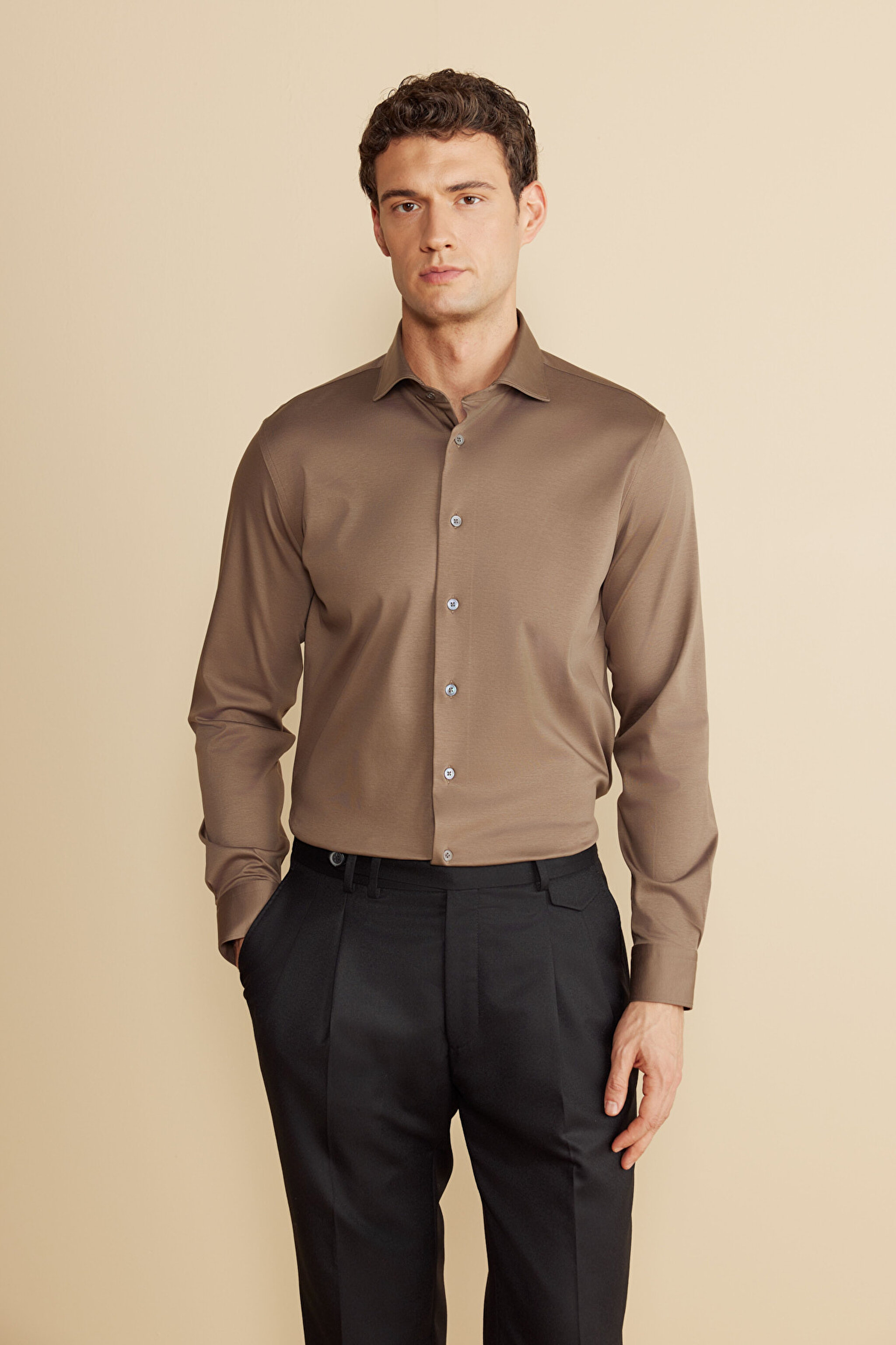 %100  Pamuk  İtalyan Yaka Slim Fit Örme Gömlek - Vizon