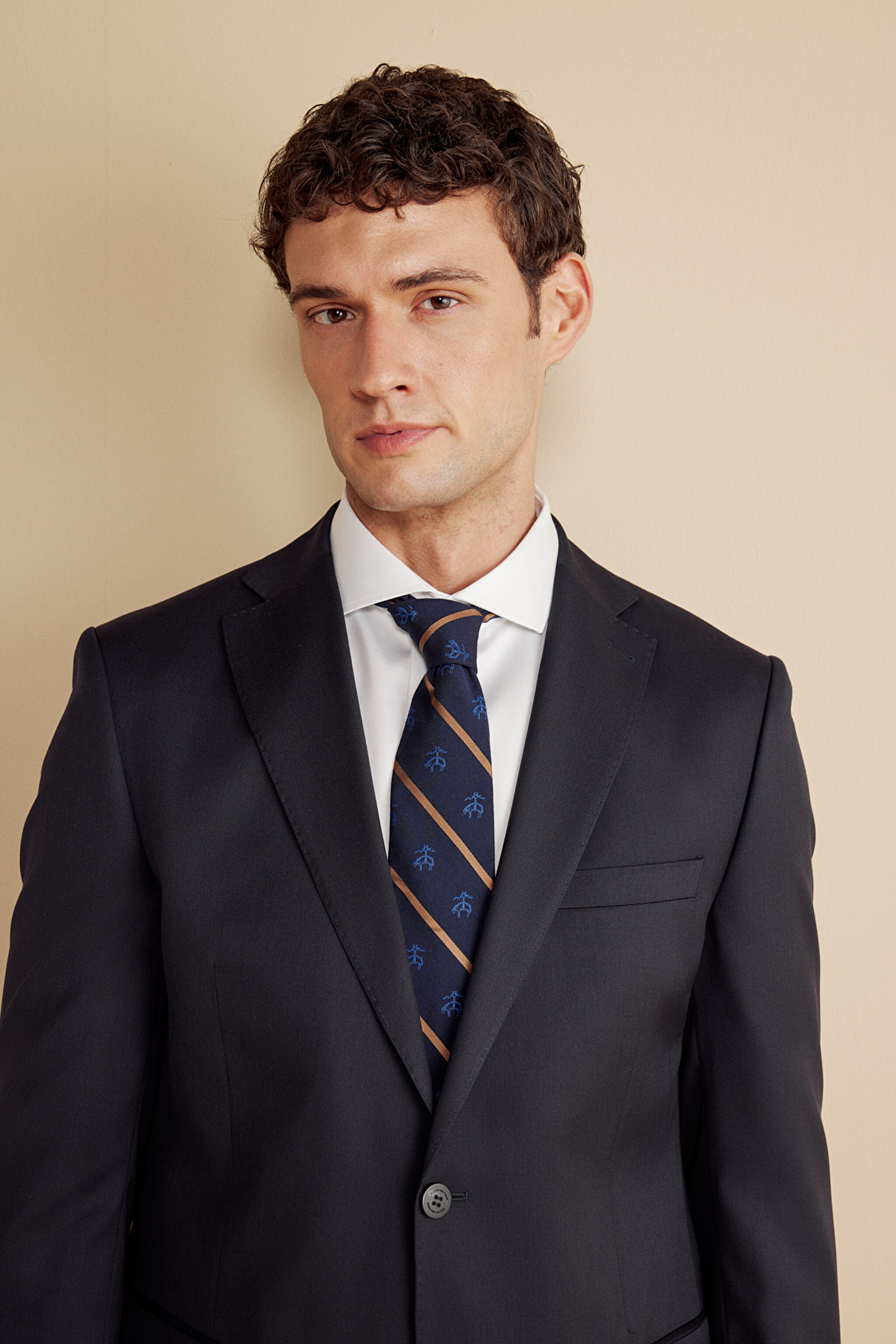 Yün Karışımlı Mono Yaka Kapak Cep Slim Fit Limited Edition İpek Takım Elbise - Lacivert (görsel 3)
