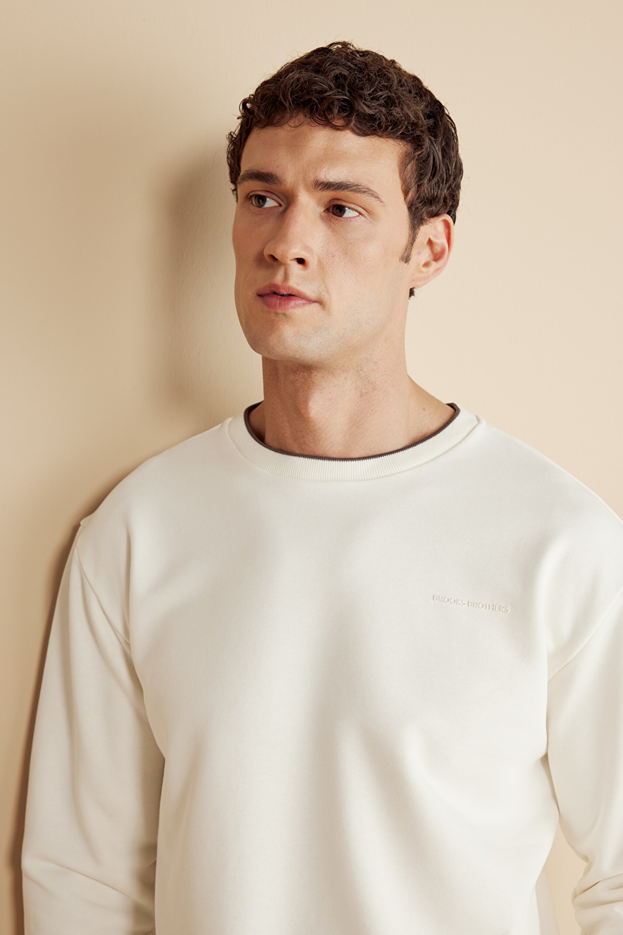 Pamuk Karışımlı Bisiklet  Yaka ve Kol Ucu Çizgi Detaylı Sweatshirt - Ekru (görsel 4)