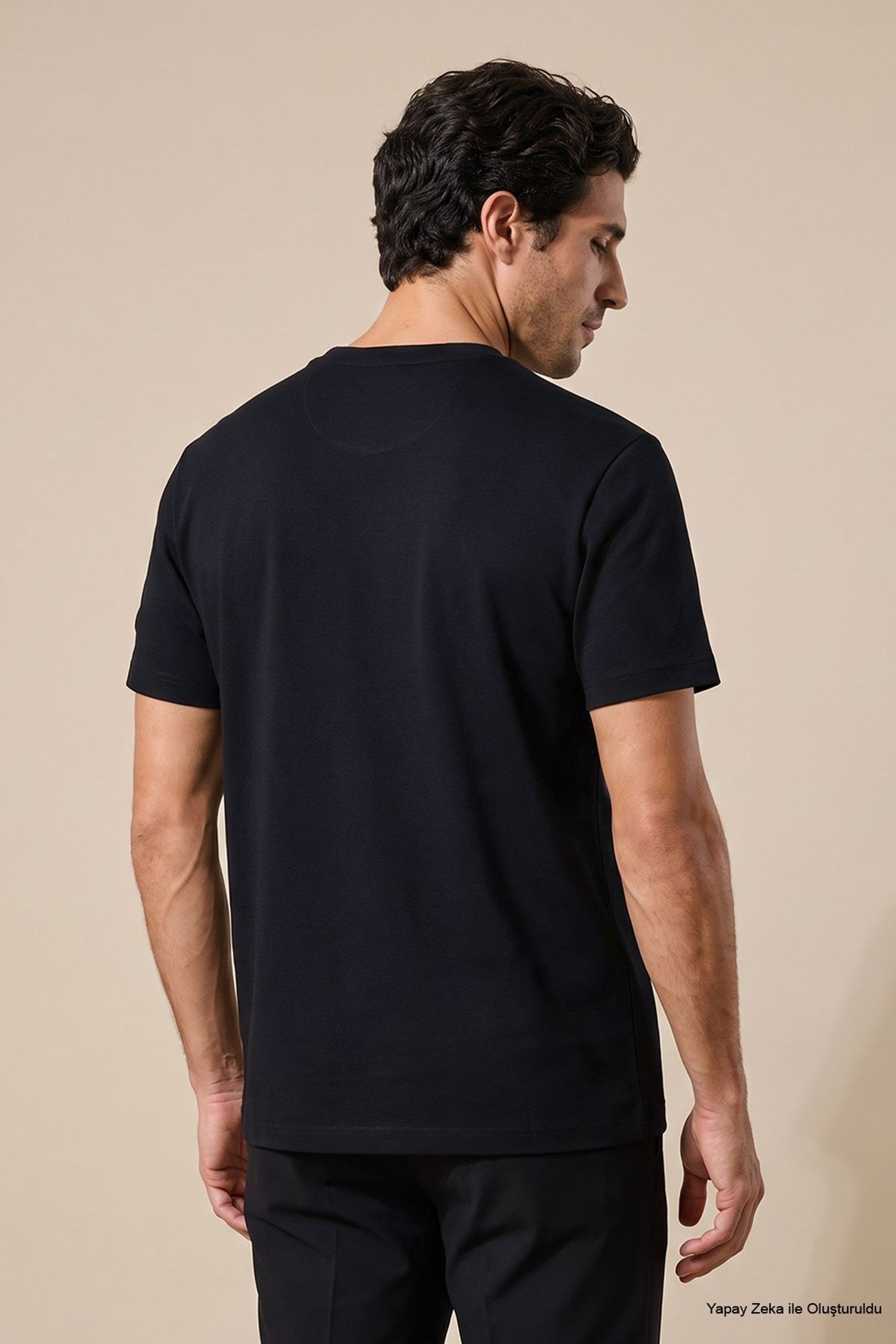 %100 Pamuk Kolu Patch Logo Detaylı Bisiklet Yaka T-Shirt - Siyah (görsel 5)