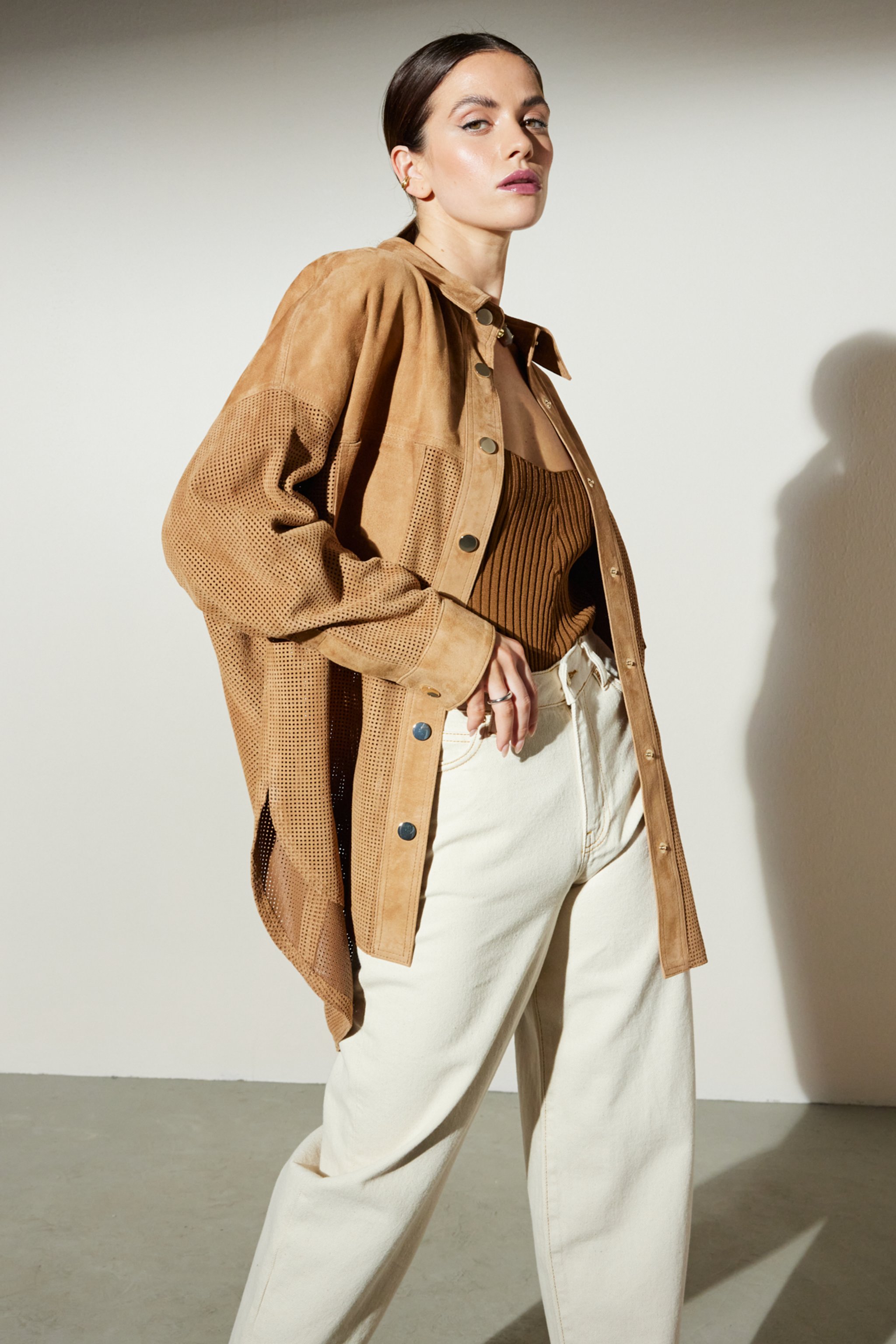 Comfort Fit Rahat Kesim Cepli Süet Gömlek - Camel (görsel 2)