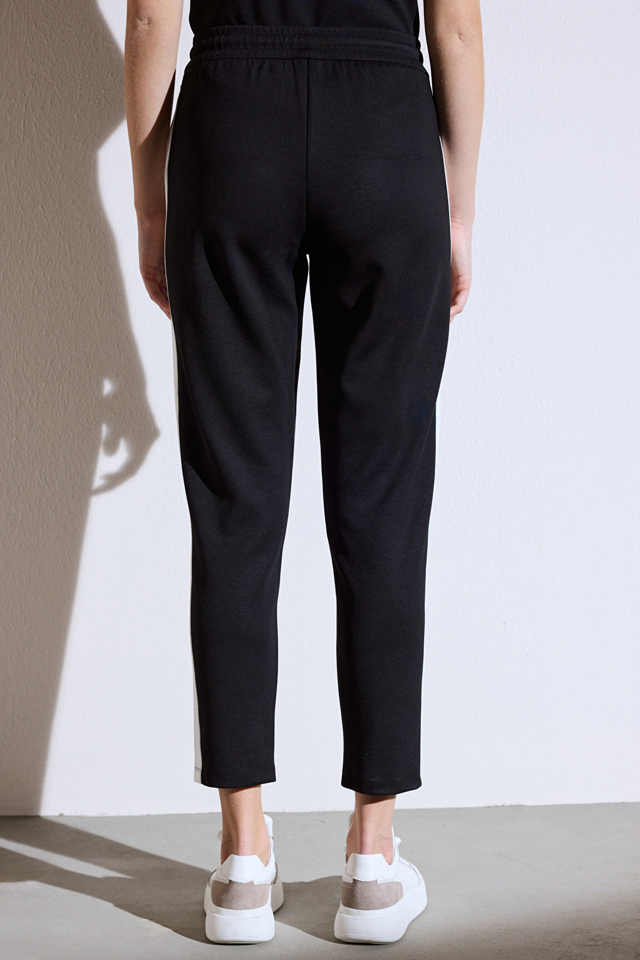 Scuba Sandy Cepli Sweatpant - Siyah-Ekru (görsel 7)