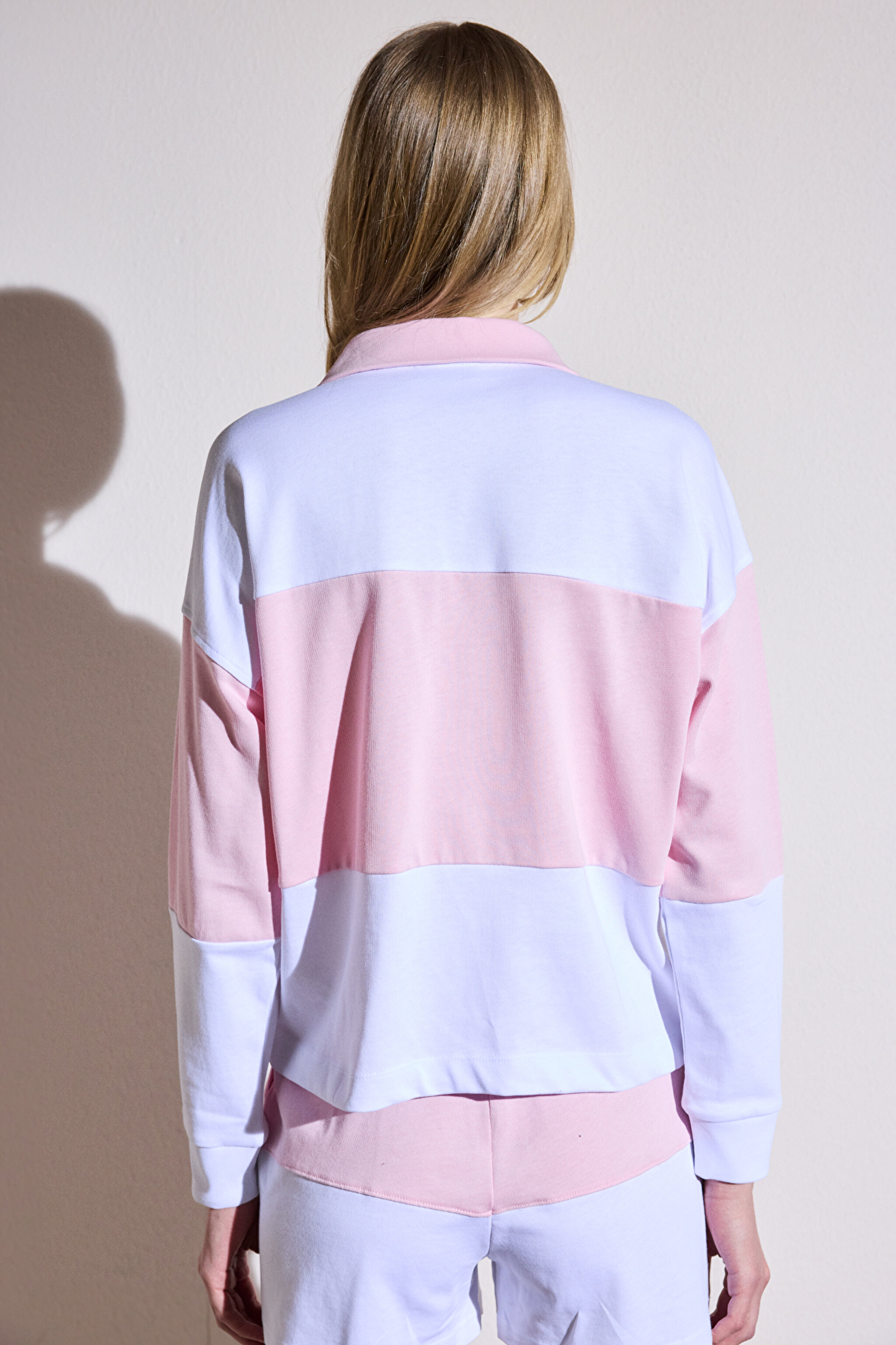 Dik Yaka Blok Sweatshirt - Beyaz-Pembe (görsel 5)