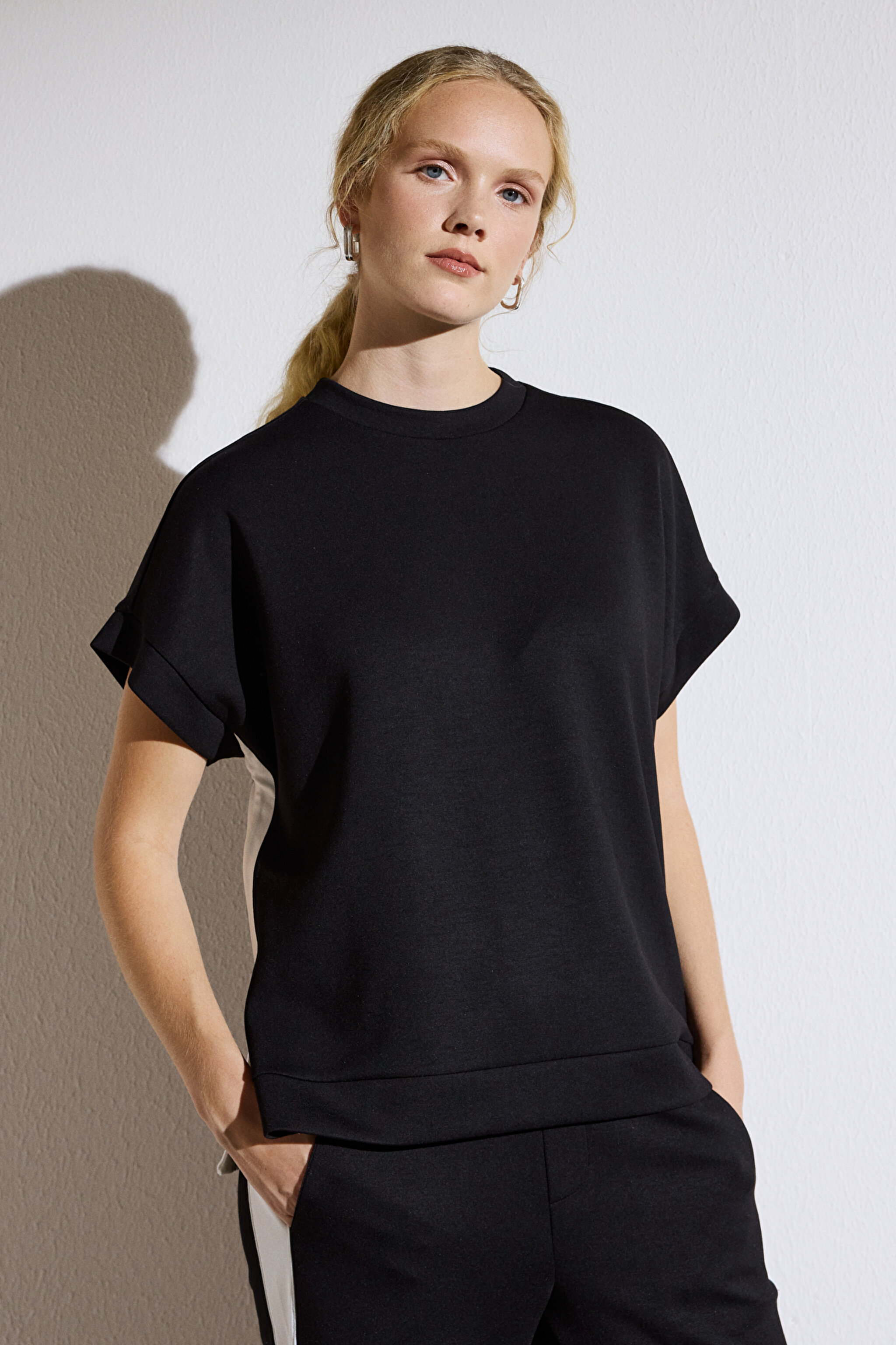 Scuba Sandy Sweatshirt - Siyah-Ekru