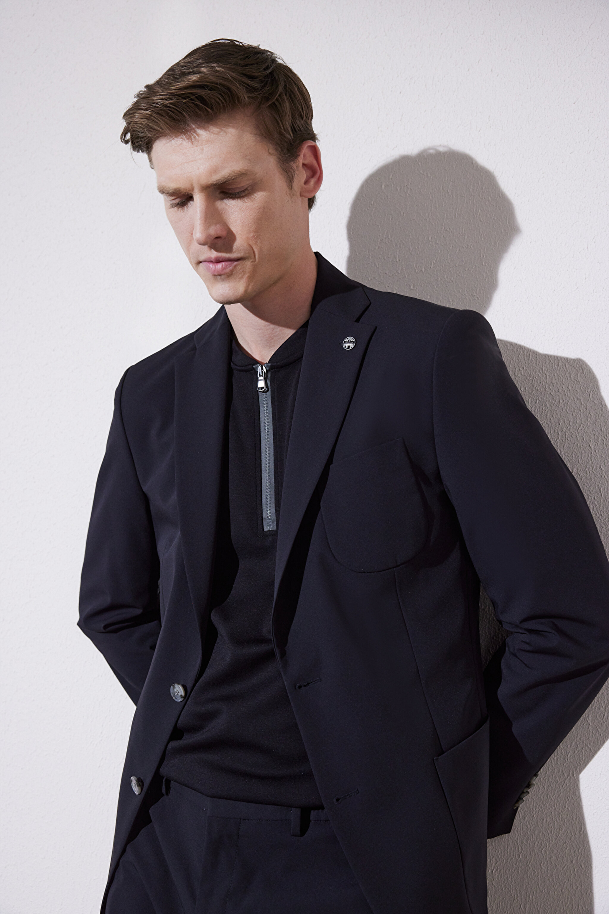 Slim Fit Dar Kesim Mono Yaka Cepli Performans Ceket - Siyah (görsel 2)