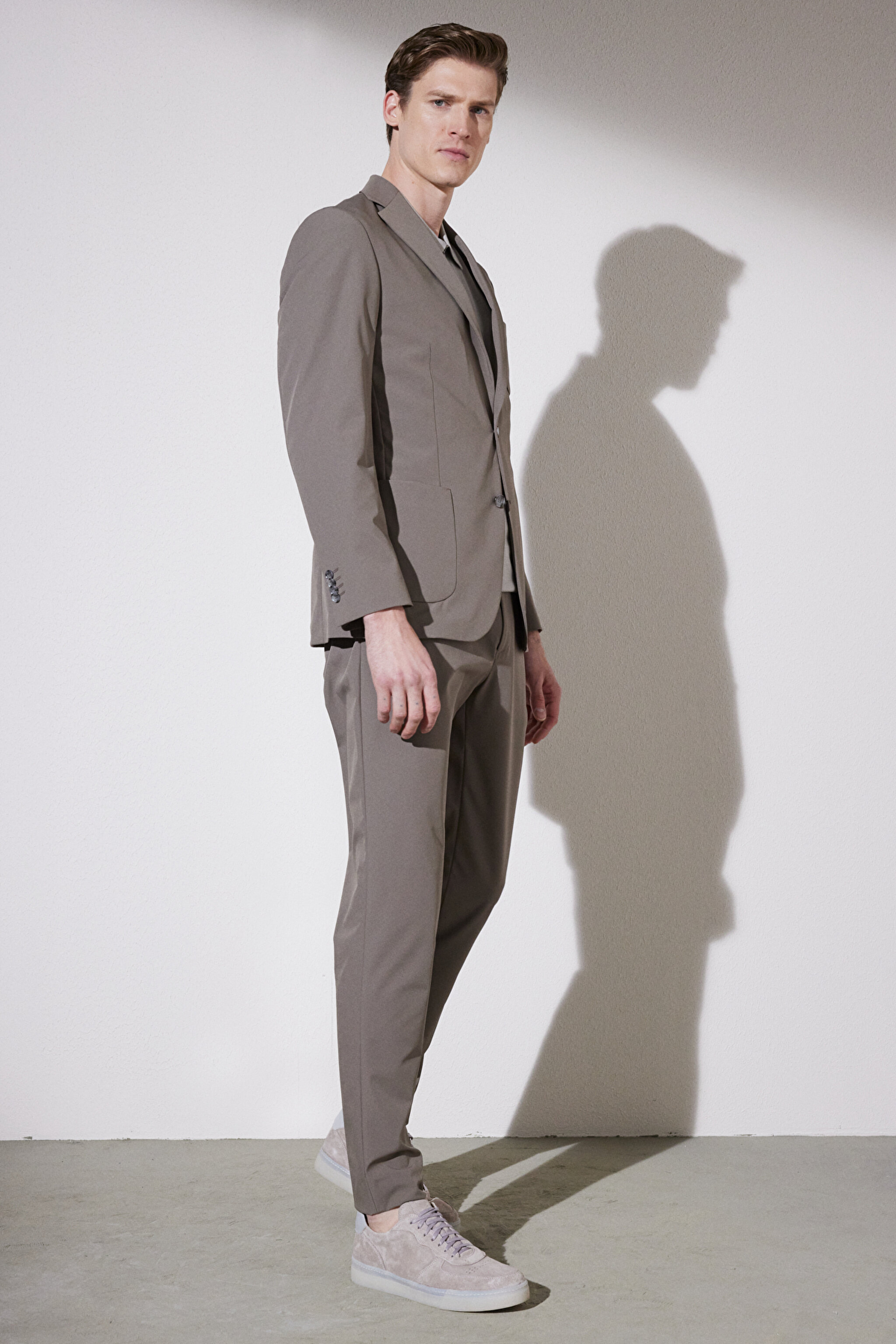 Slim Fit Dar Kesim Mono Yaka Cepli Performans Ceket - Camel (görsel 8)