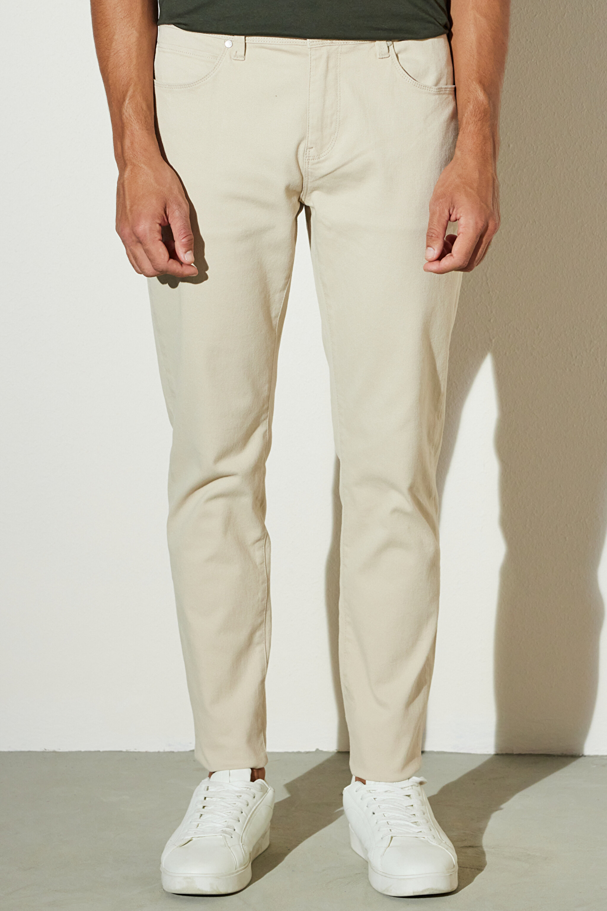 Regular Fit Geniş Kesim Cepli Pantolon - Bej (görsel 4)