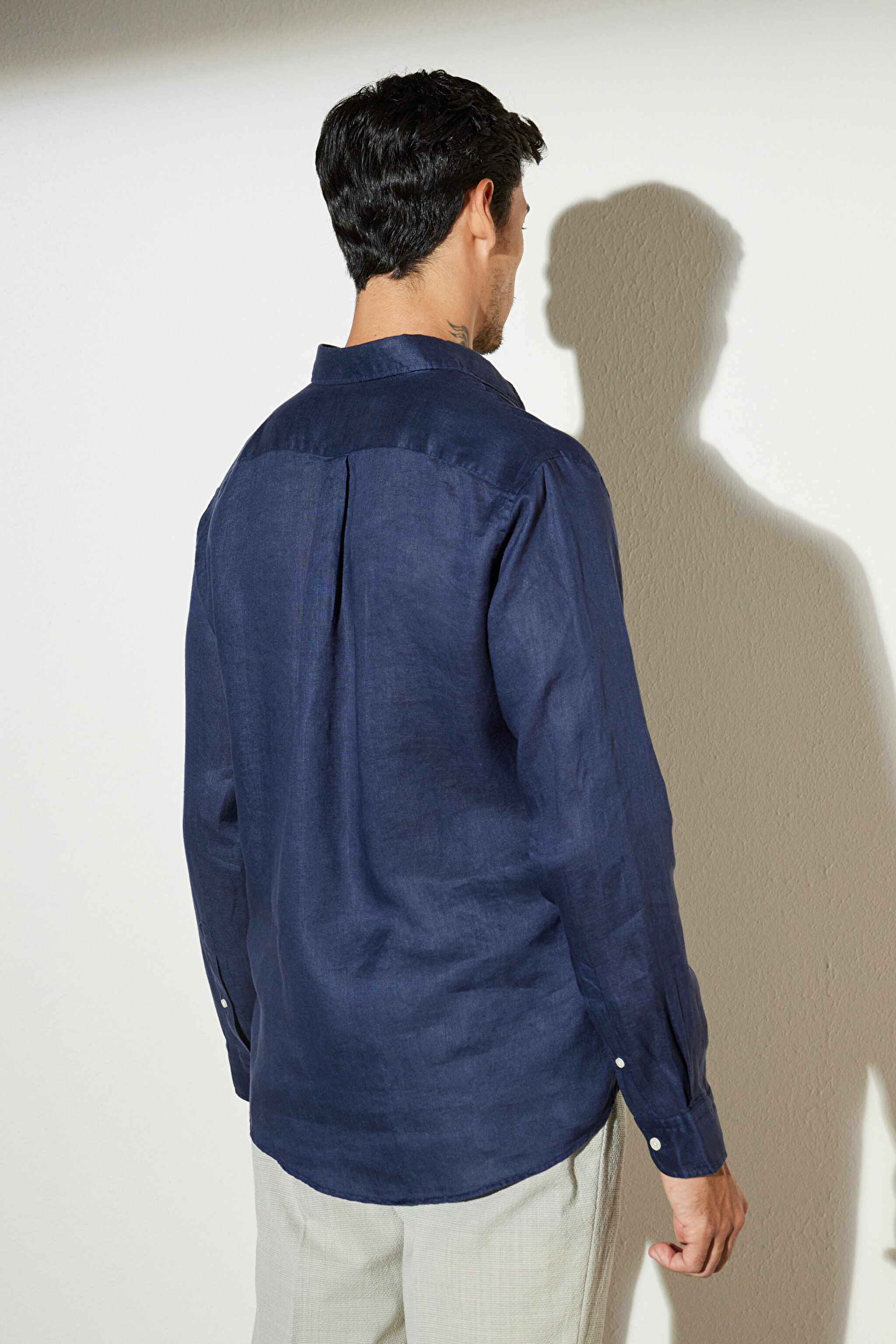 Comfort Fit Rahat Kesim Klasik Yaka Keten Gömlek - Lacivert (görsel 13)