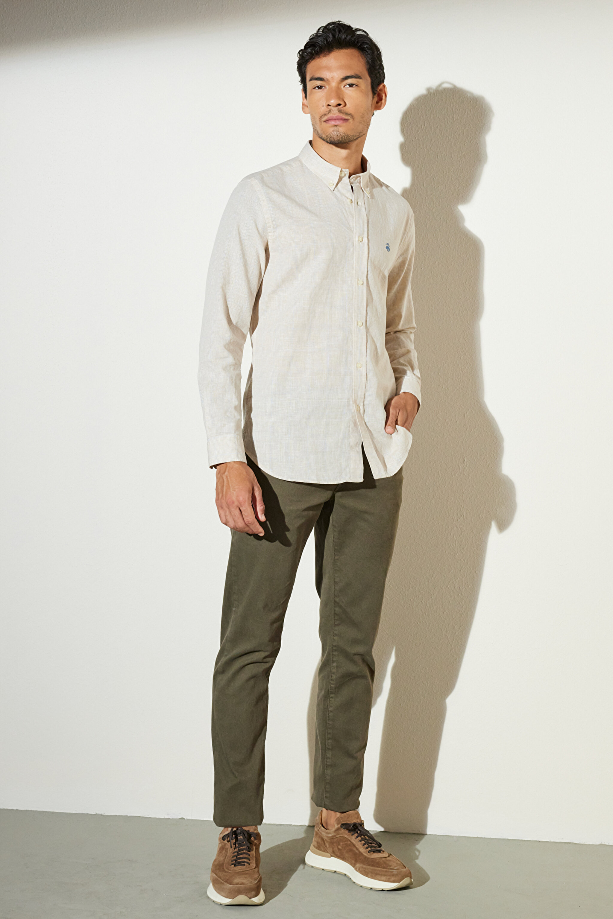 Slim Fit Dar Kesim Keten Karışımlı Düğmeli Yaka Desenli Gömlek - Bej Kareli (görsel 6)