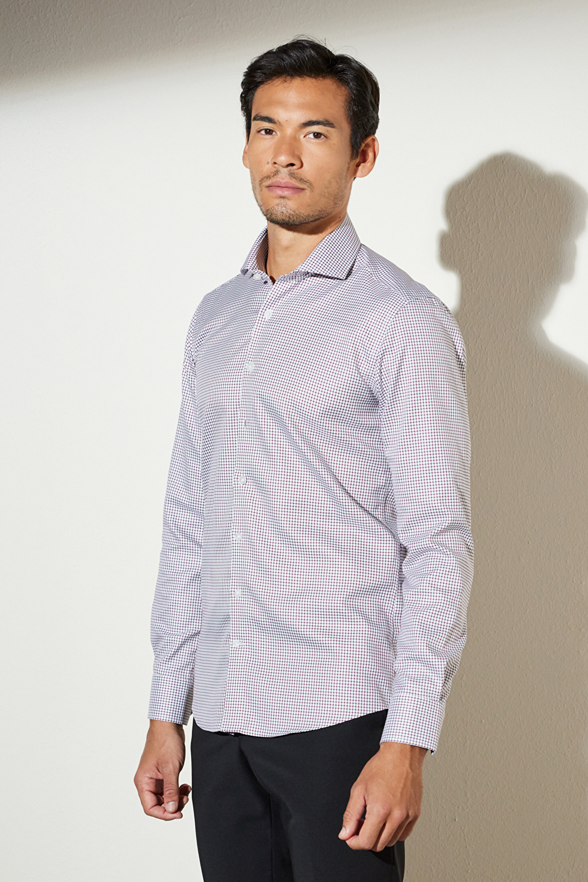 Slim Fit Dar Kesim İtalyan Yaka %100 Pamuk Desenli Gömlek - Bordo-Beyaz (görsel 3)
