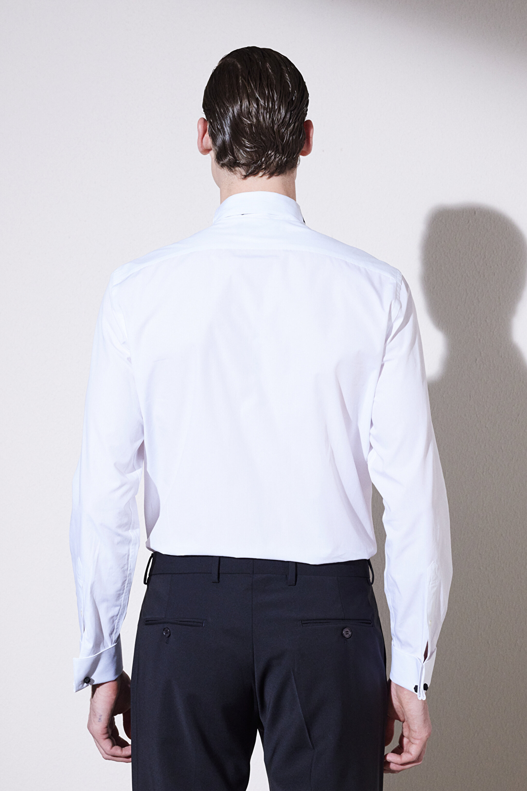 Slim Fit Dar Kesim Ata Yaka Smokin Gömlek - Beyaz (görsel 5)