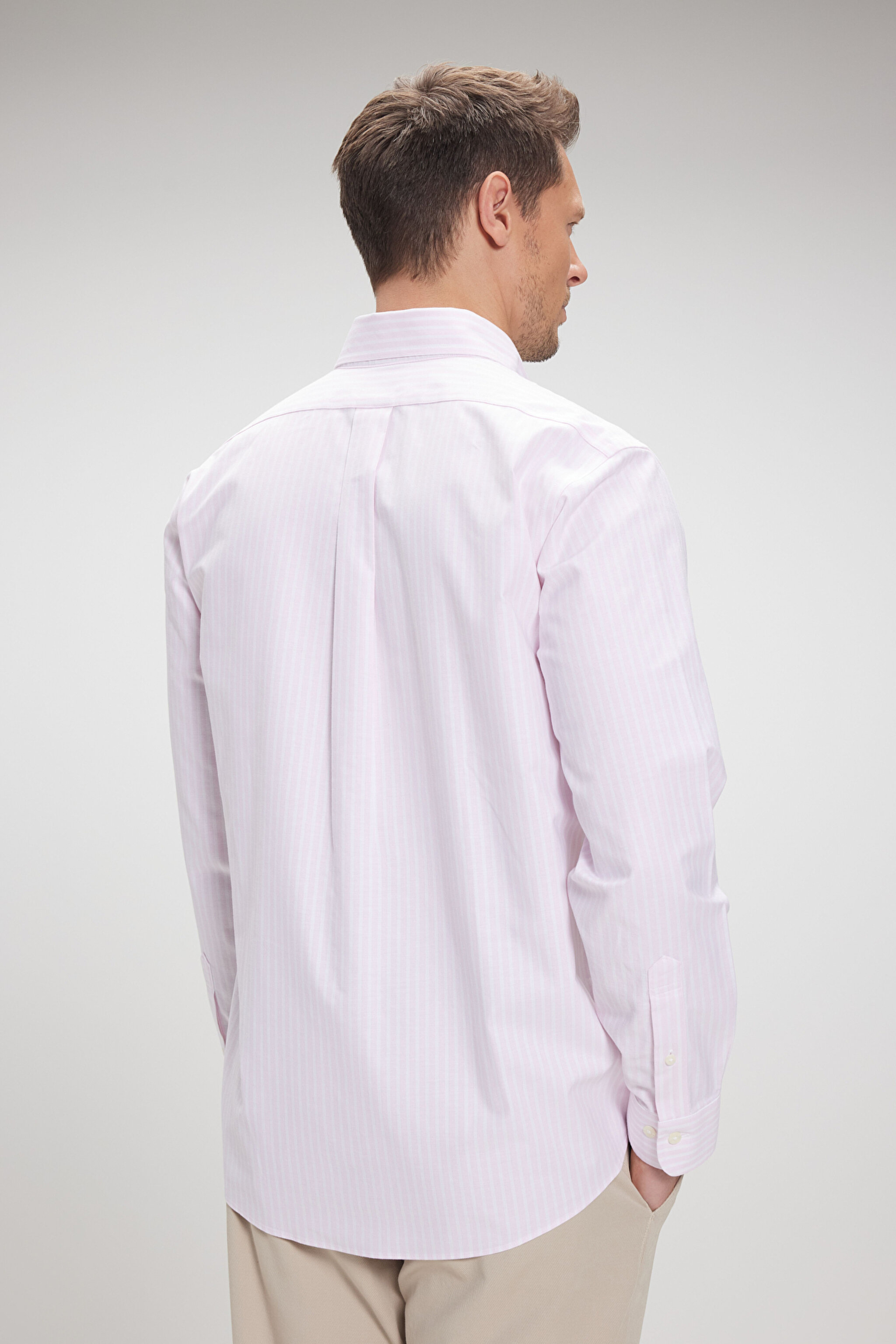 Ütü Gerektirmeyen Regular Fit Geniş Kesim Non-Iron Gömlek - Açık Pembe (görsel 6)