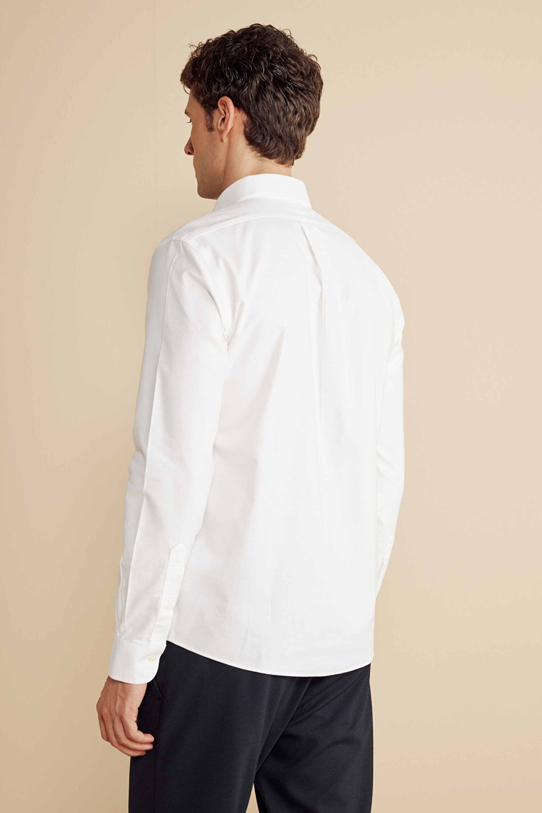 Ütü Gerektirmeyen Slim Fit Dar Kesim Pamuklu Non-Iron Gömlek - Beyaz (görsel 5)
