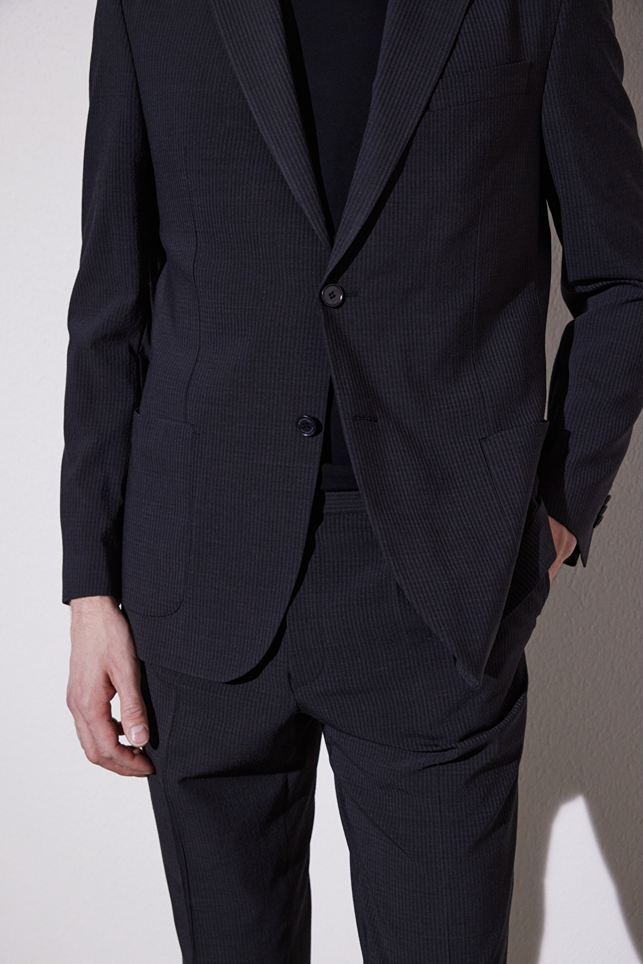 Slim Fit Dar Kesim Mono Yaka Desenli Takım Elbise - Siyah (görsel 8)