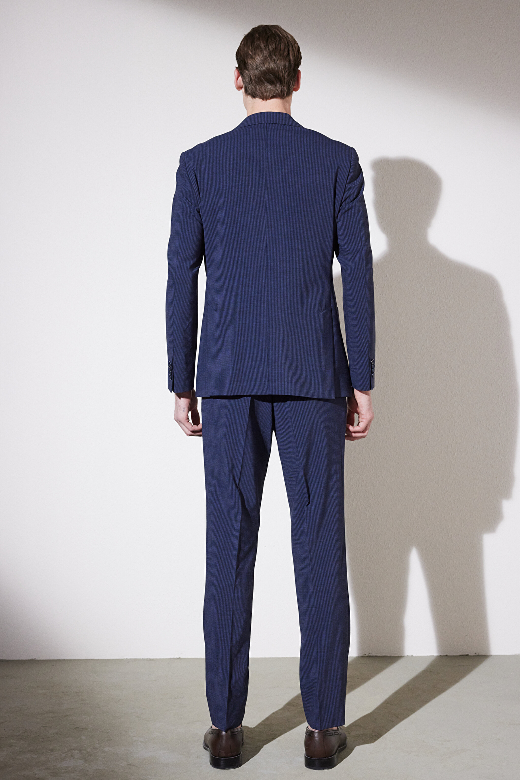 Slim Fit Dar Kesim Mono Yaka Desenli Takım Elbise - Lacivert (görsel 8)