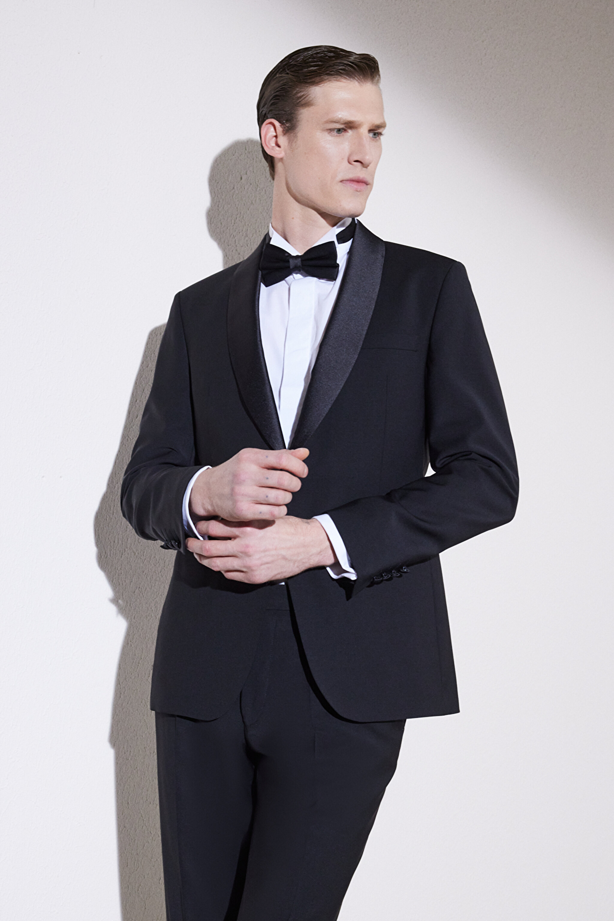 Slim Fit Dar Kesim Şal Yaka Cepli Smokin Takım - Siyah (görsel 2)