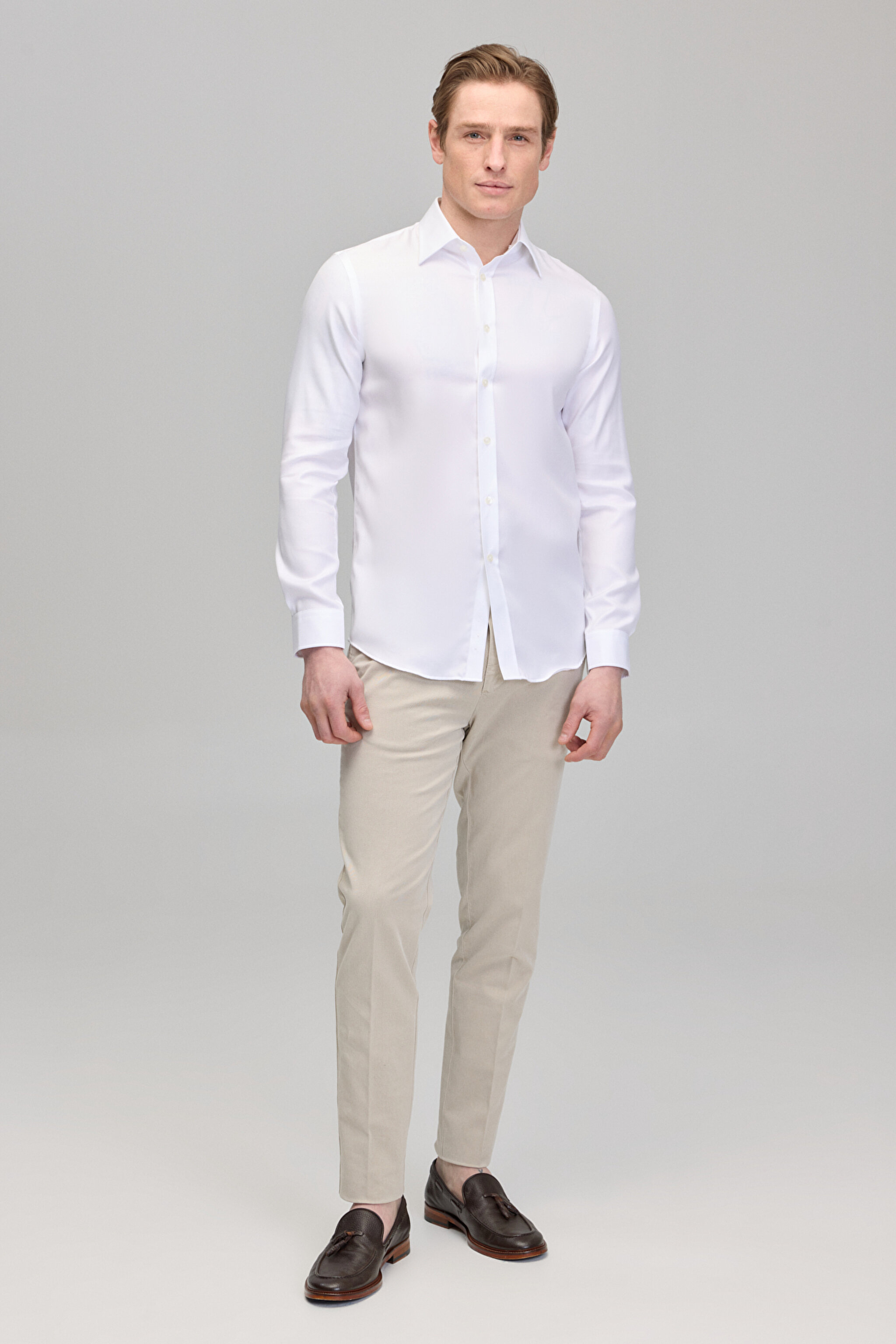 %100 Pamuk Slim Fit Klasik Yaka Basic Erkek Gömlek - Beyaz (görsel 4)