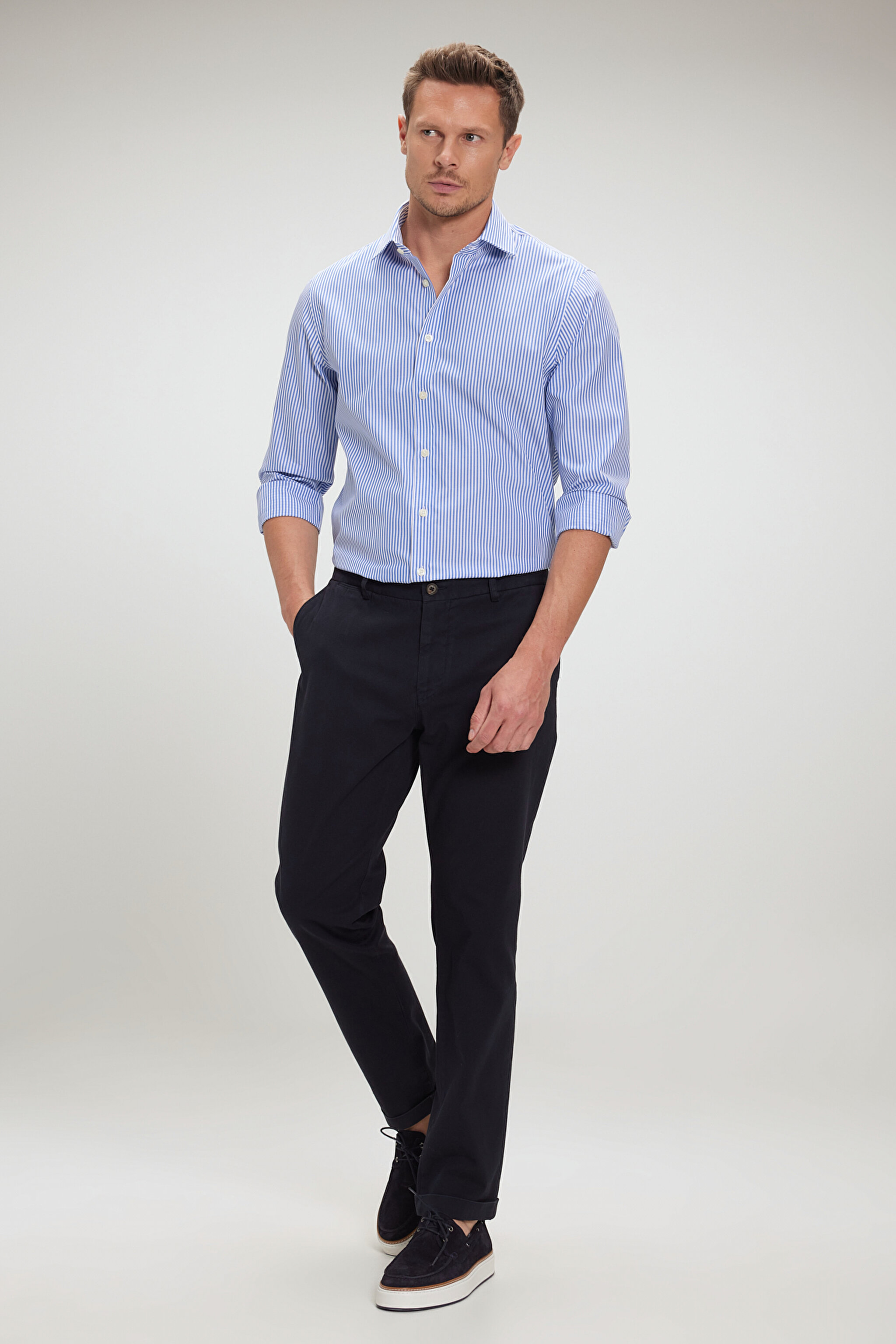 %100 Pamuk İtalyan Yaka Slim Fit Gömlek - Lacivert-Beyaz Çizgili (görsel 5)