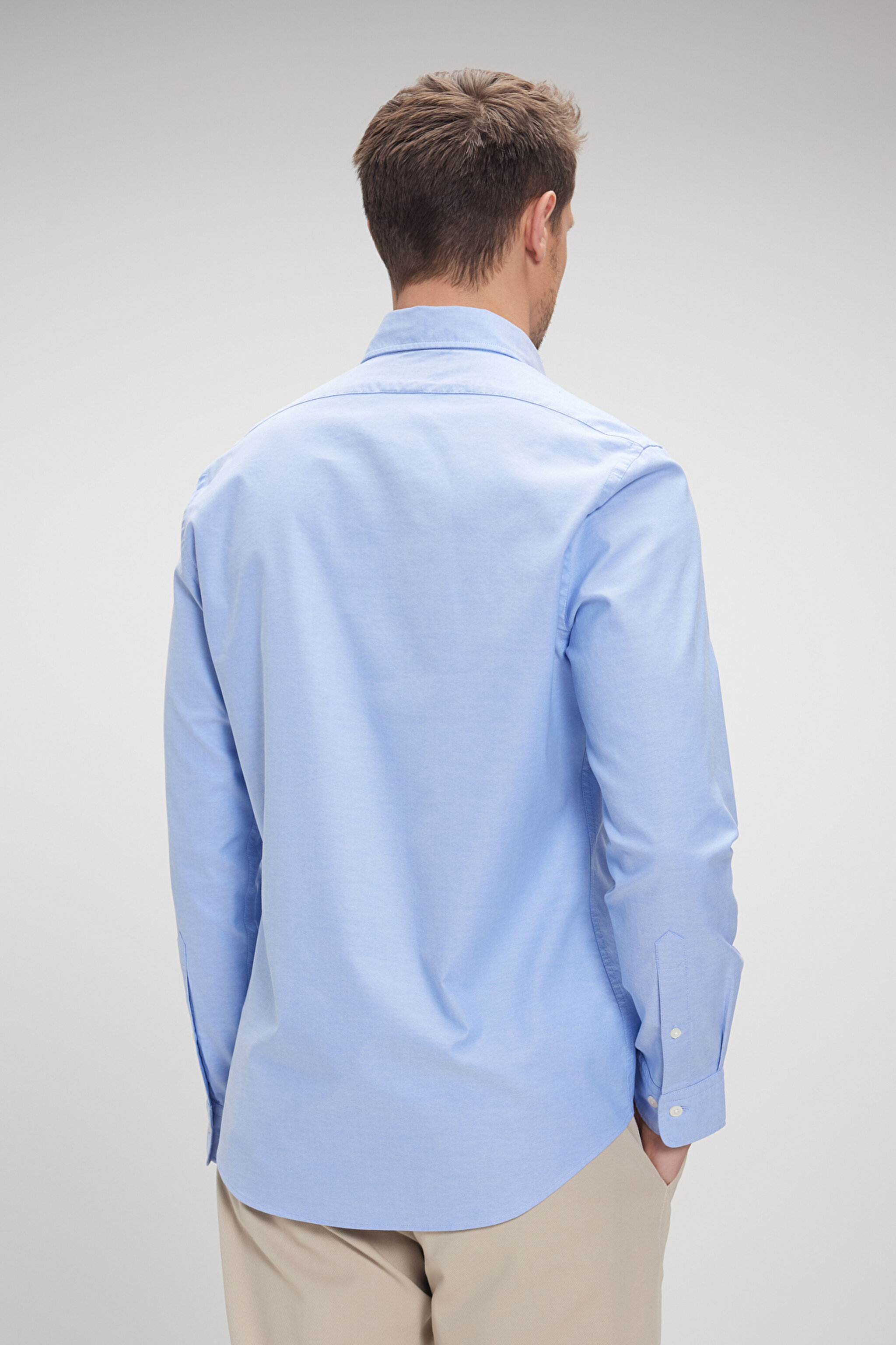 %100 Pamuk Düğmeli Yaka Slim Fit Oxford Gömlek - Mavi (görsel 7)