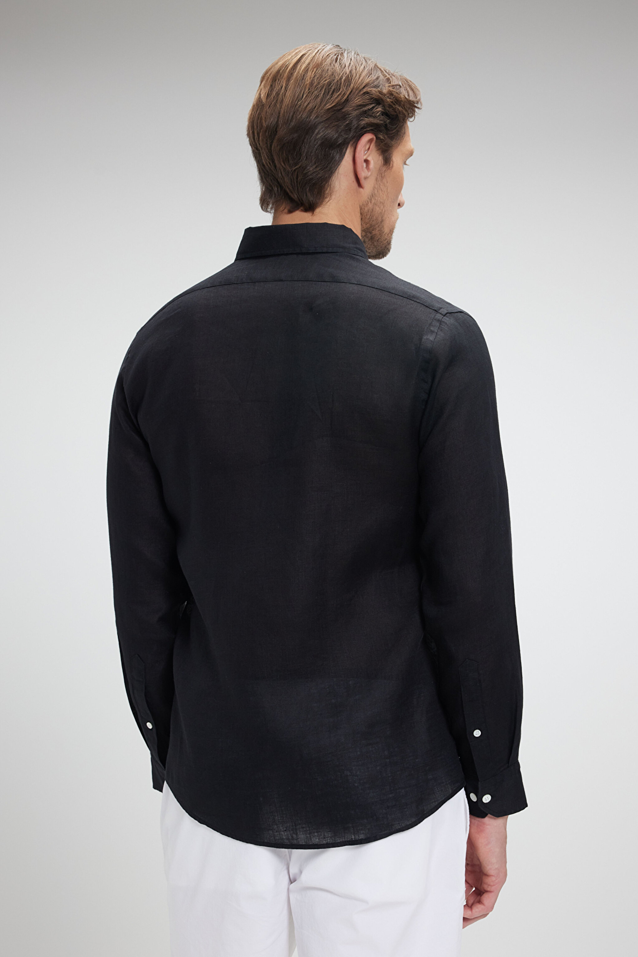 %100 Keten Düğmeli Yaka Slim Fit Gömlek - Siyah (görsel 5)