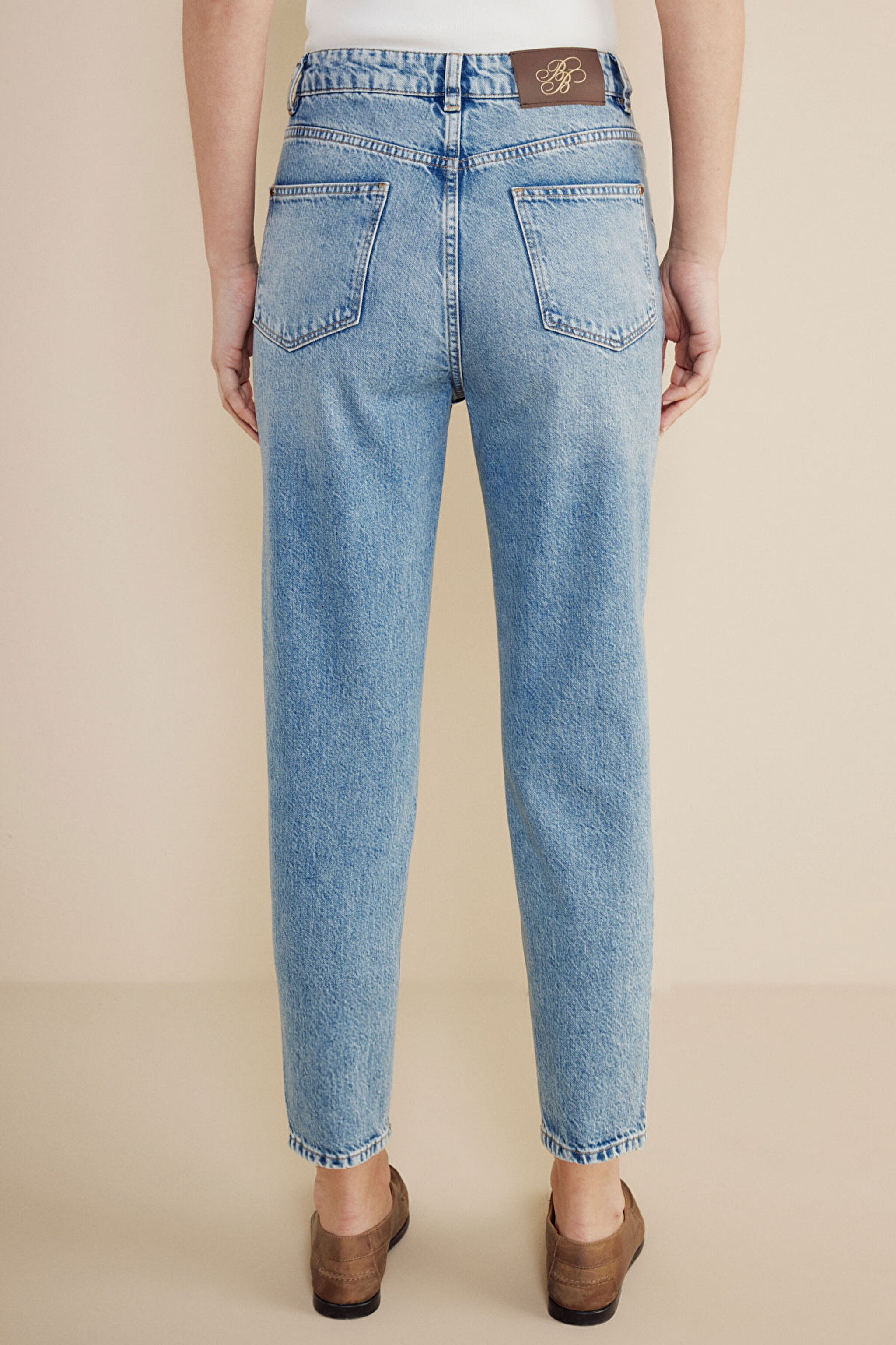%100 Pamuk Yüksek Bel Slim Mom Fit Denim Pantolon - Mavi (görsel 5)