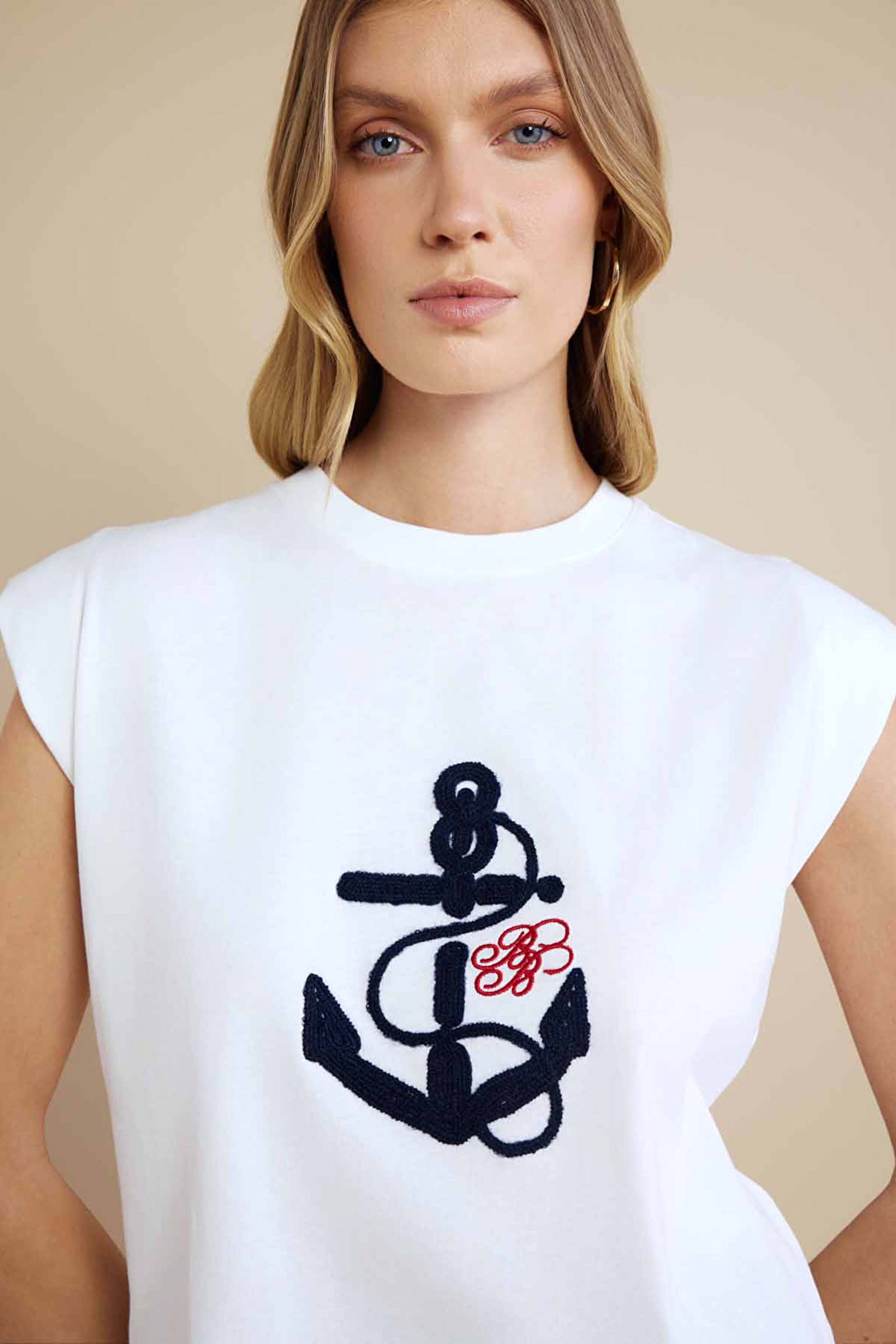 %100 Pamuk Bisiklet Yaka Çapa Nakışlı T-shirt - Kırık Beyaz (görsel 4)