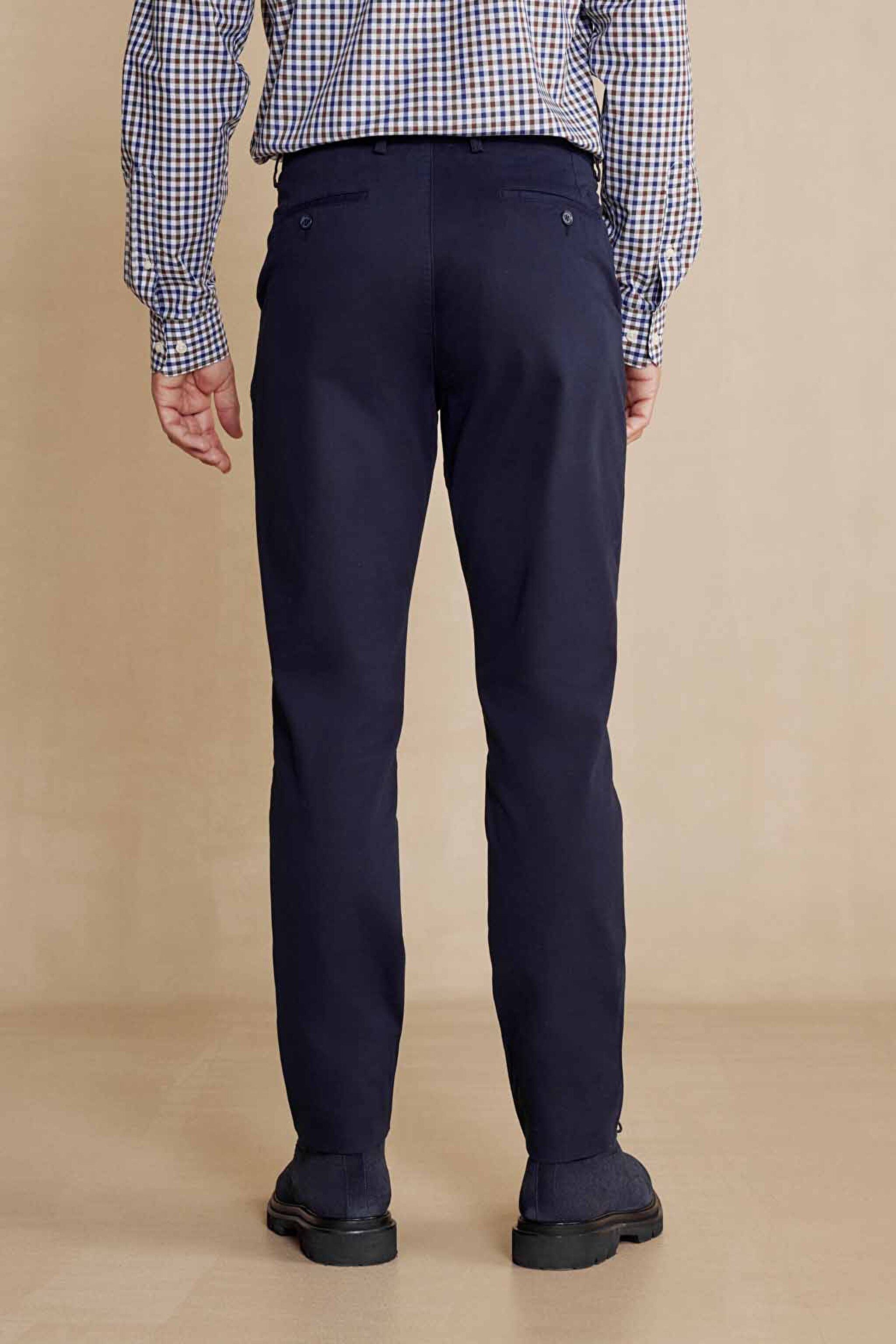 Premium Essentials Pamuk Karışımlı Düz Paça Parça Boya Chino Pantolon - Lacivert (görsel 4)