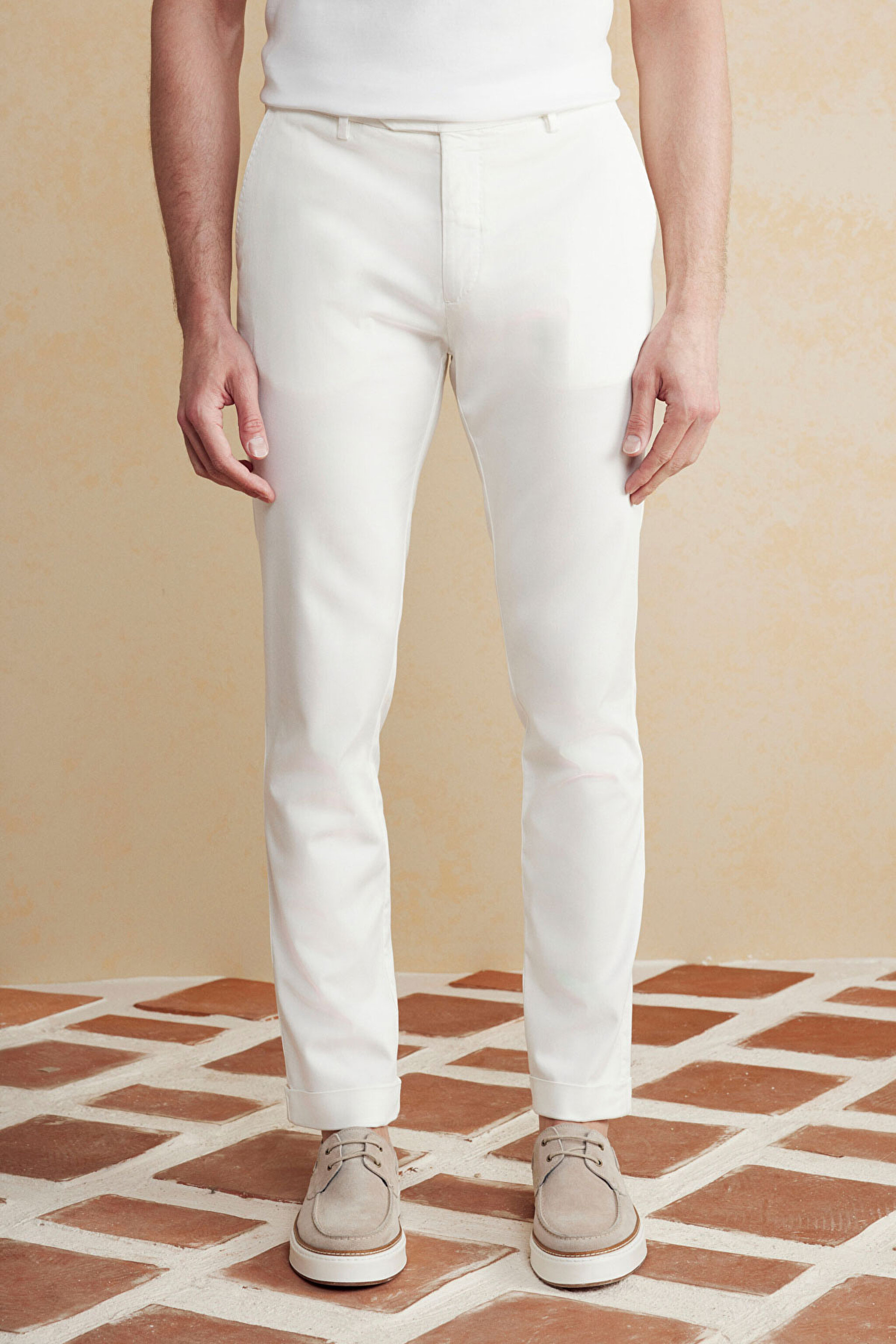 Premium Essentials Lyocell Karışımlı Parça Boya Chino Pantolon - Kırık Beyaz (görsel 3)