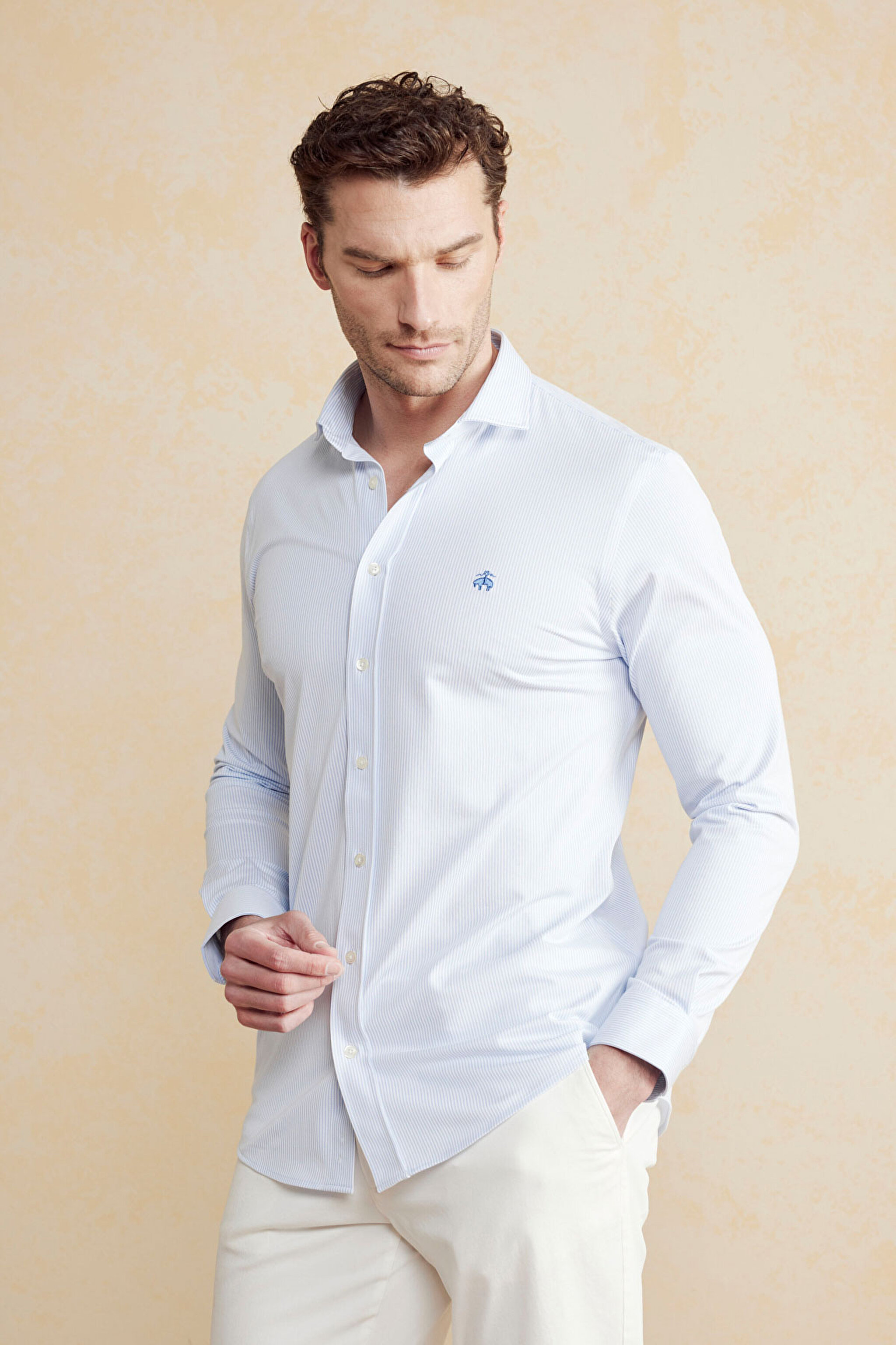 Pamuk Karışımlı İtalyan Yaka Ütü Gerektirmeyen Slim Fit Örme Gömlek - Mavi-Beyaz Çizgili (görsel 2)