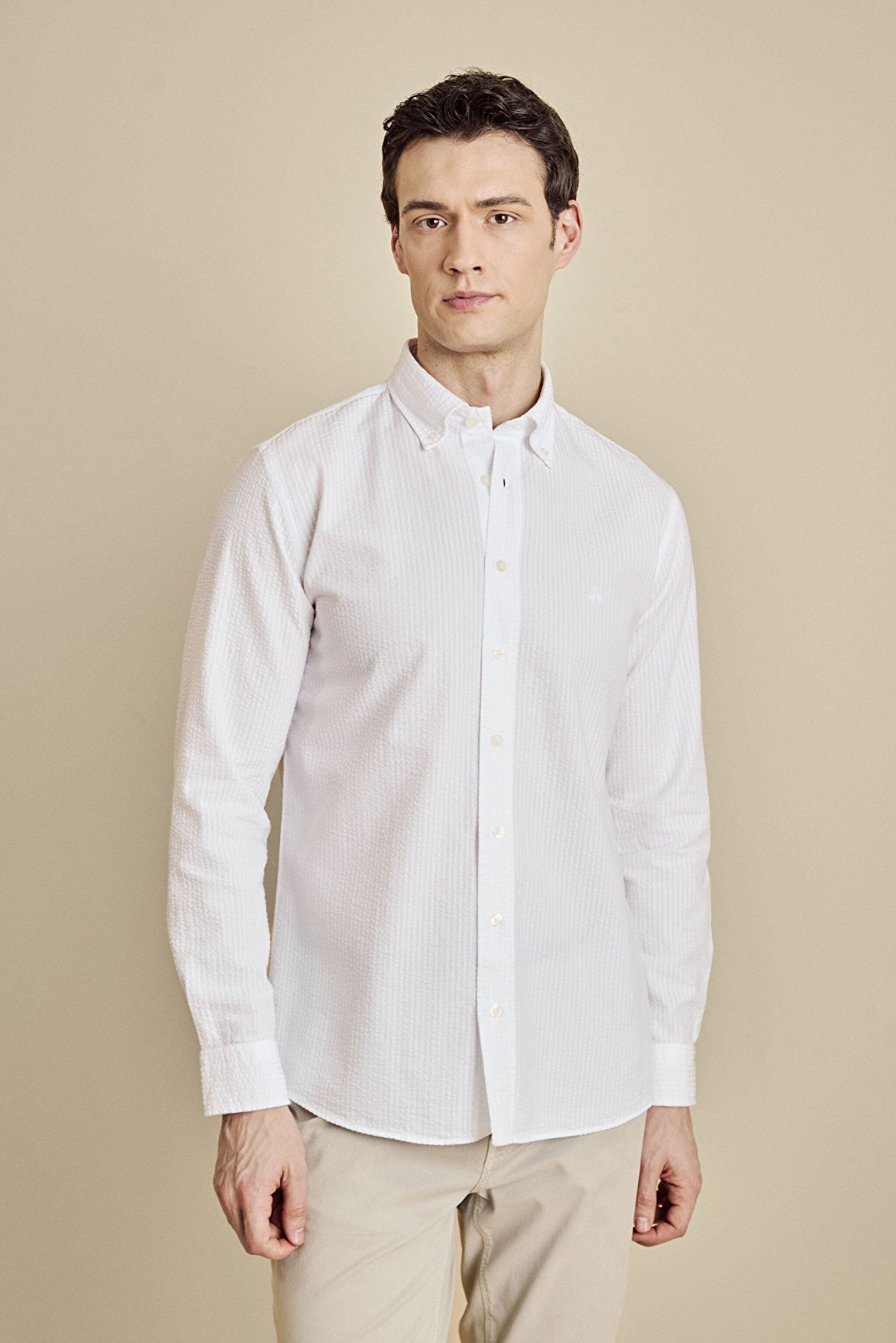 Düğmeli Yaka Slim Fit Gofre Gömlek - Beyaz (görsel 2)