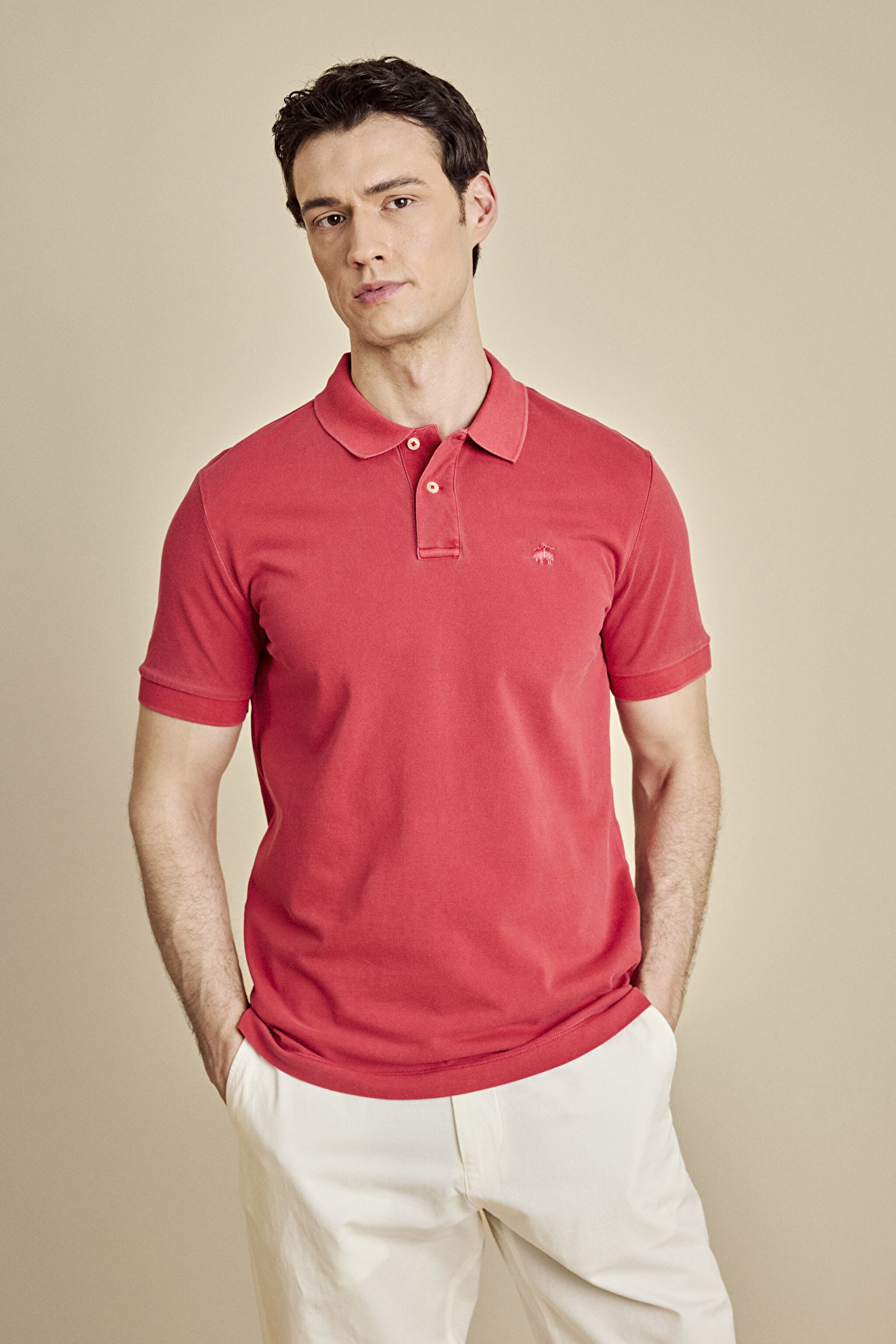 %100 Pamuk Polo Yaka Parça Boya 2 Düğmeli T-shirt - Kırmızı (görsel 2)