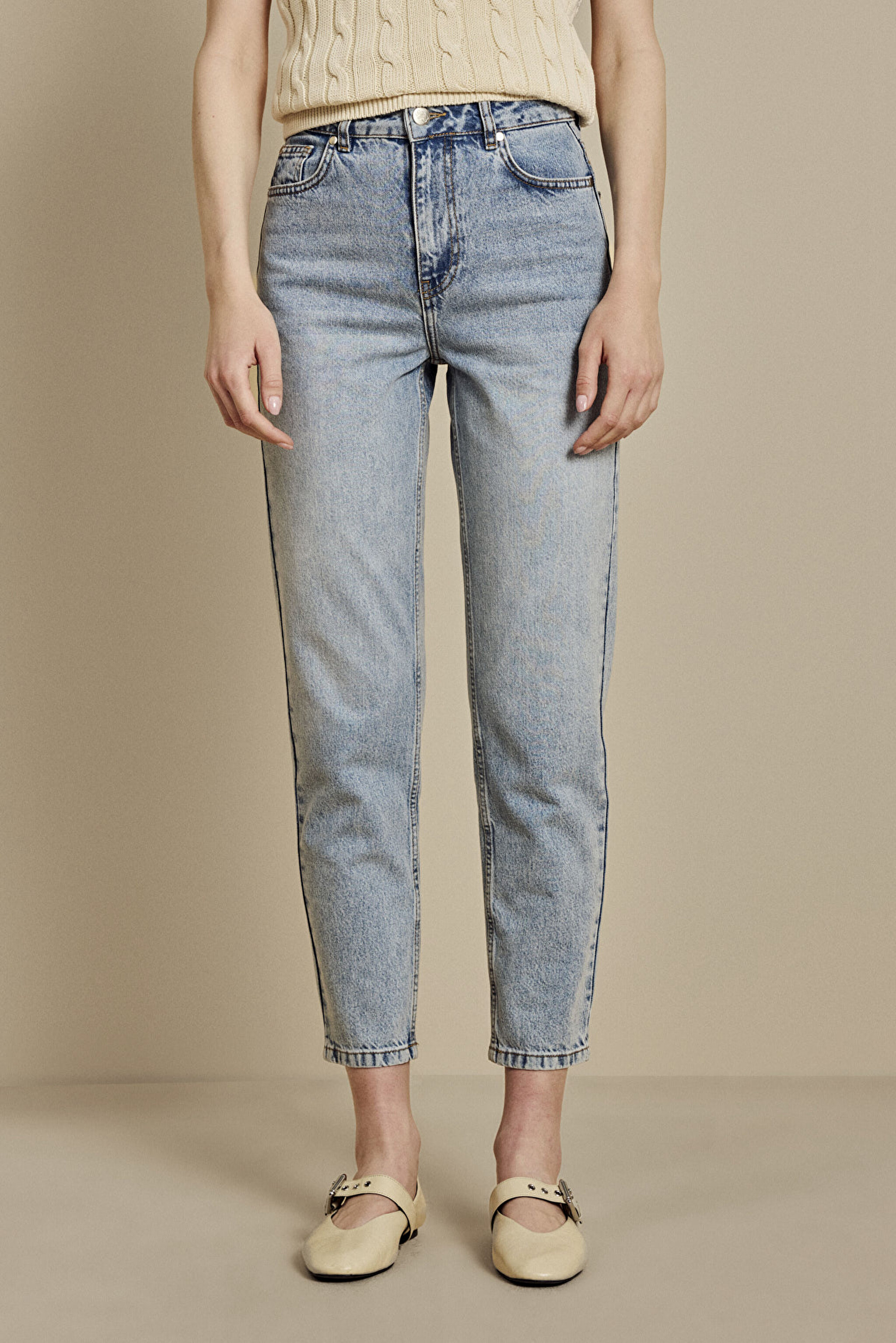 %100 Pamuk Yüksek Bel Slim Mom Fit Denim Pantolon - Açık Mavi (görsel 3)