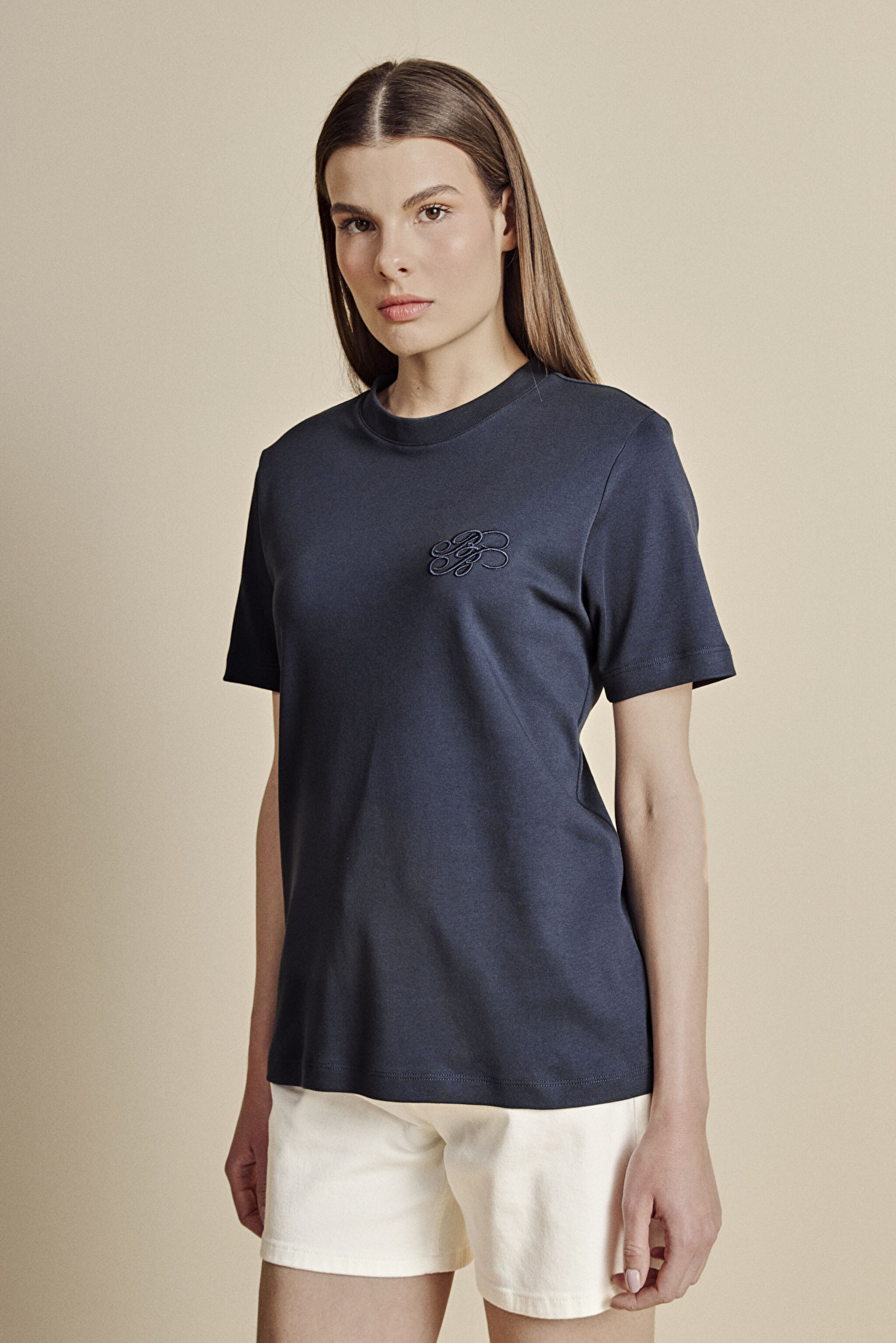 %100 Pamuk Bisiklet Yaka Eva Nakışlı T-shirt - Lacivert (görsel 2)