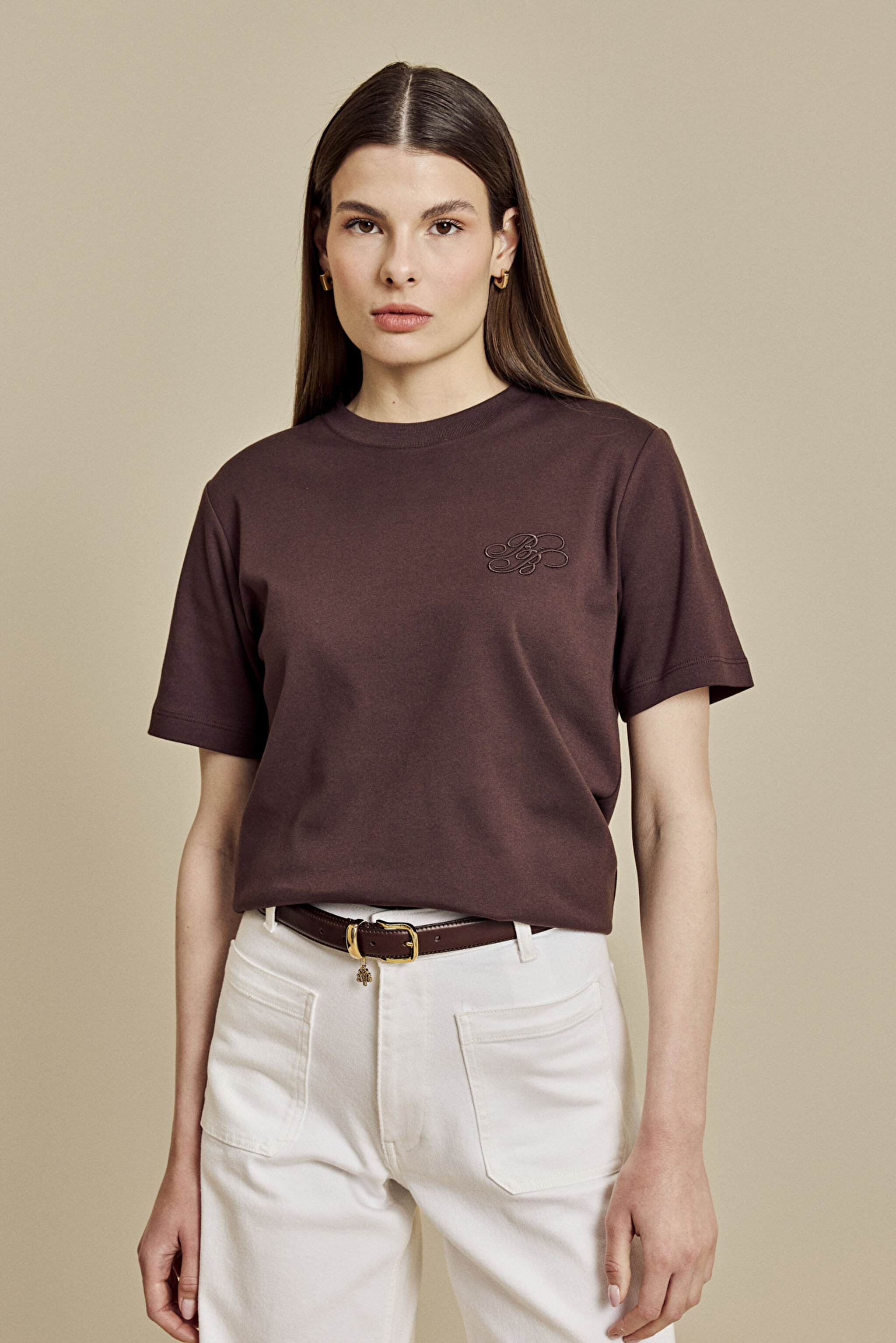 %100 Pamuk Bisiklet Yaka Eva Nakışlı T-shirt - Acı Kahverengi