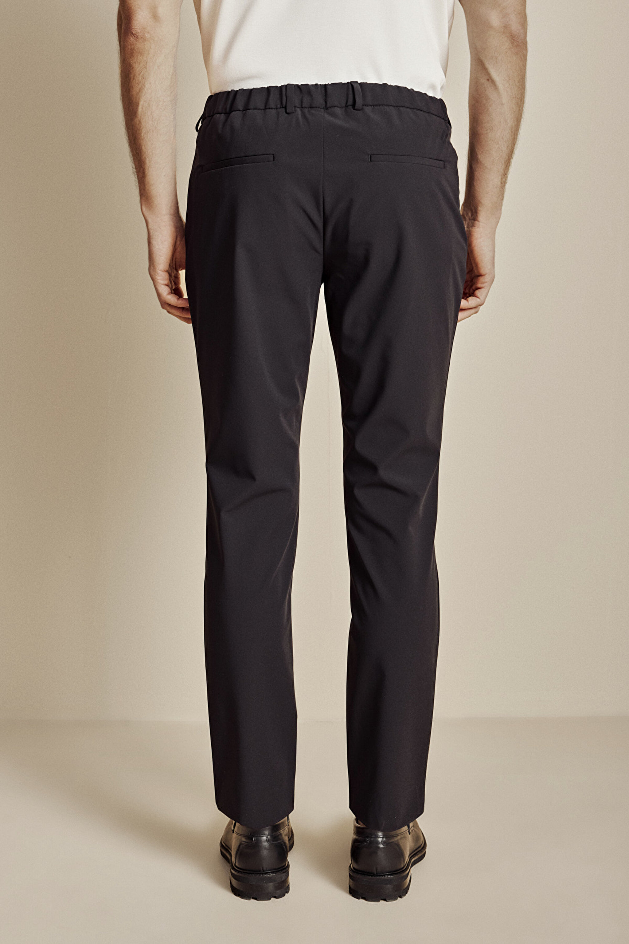 İçten Bağcıklı Slim Fit Jogger Performans Pantolon - Siyah (görsel 5)