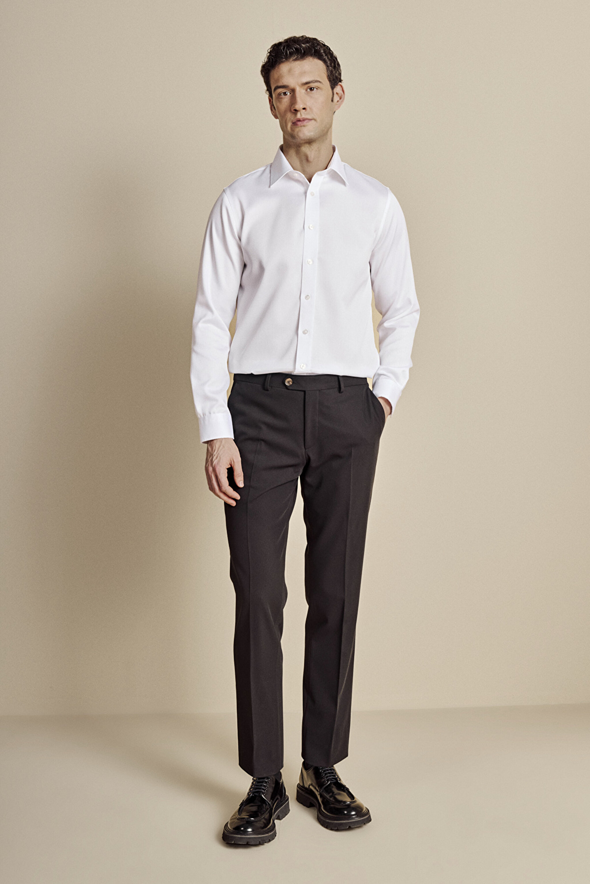 Klasik Yaka Slim Fit Armürlü Non Iron Gömlek - Beyaz (görsel 3)